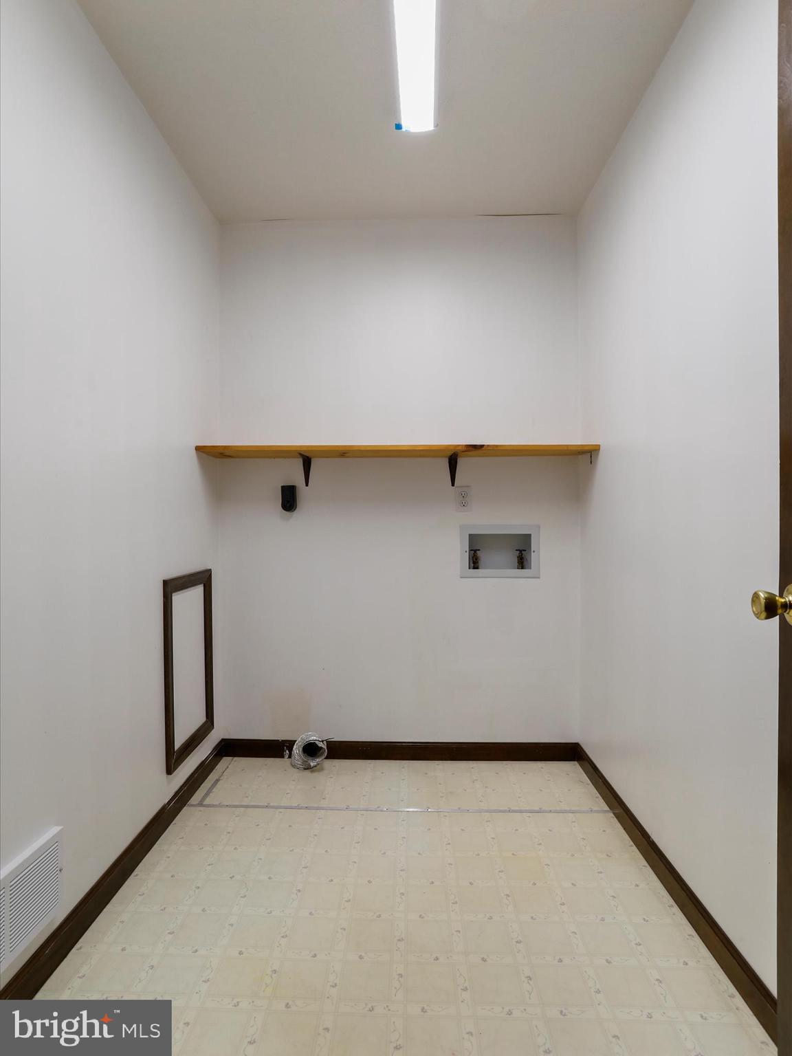 SPRING MEADOWS - Residential