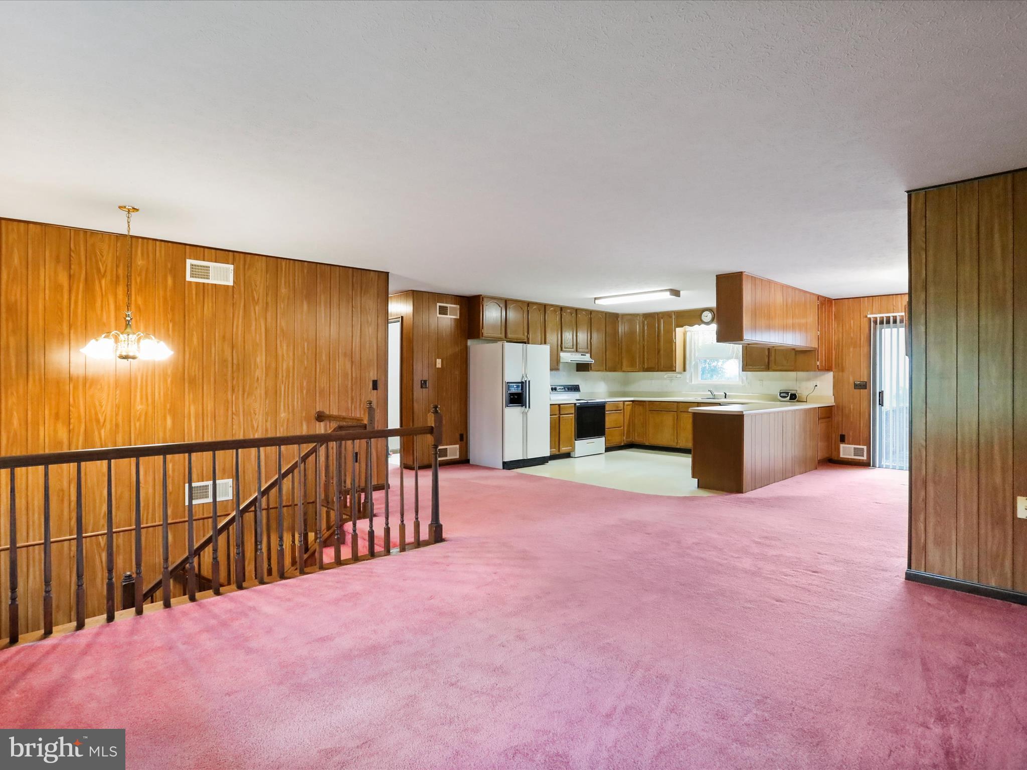 SPRING MEADOWS - Residential