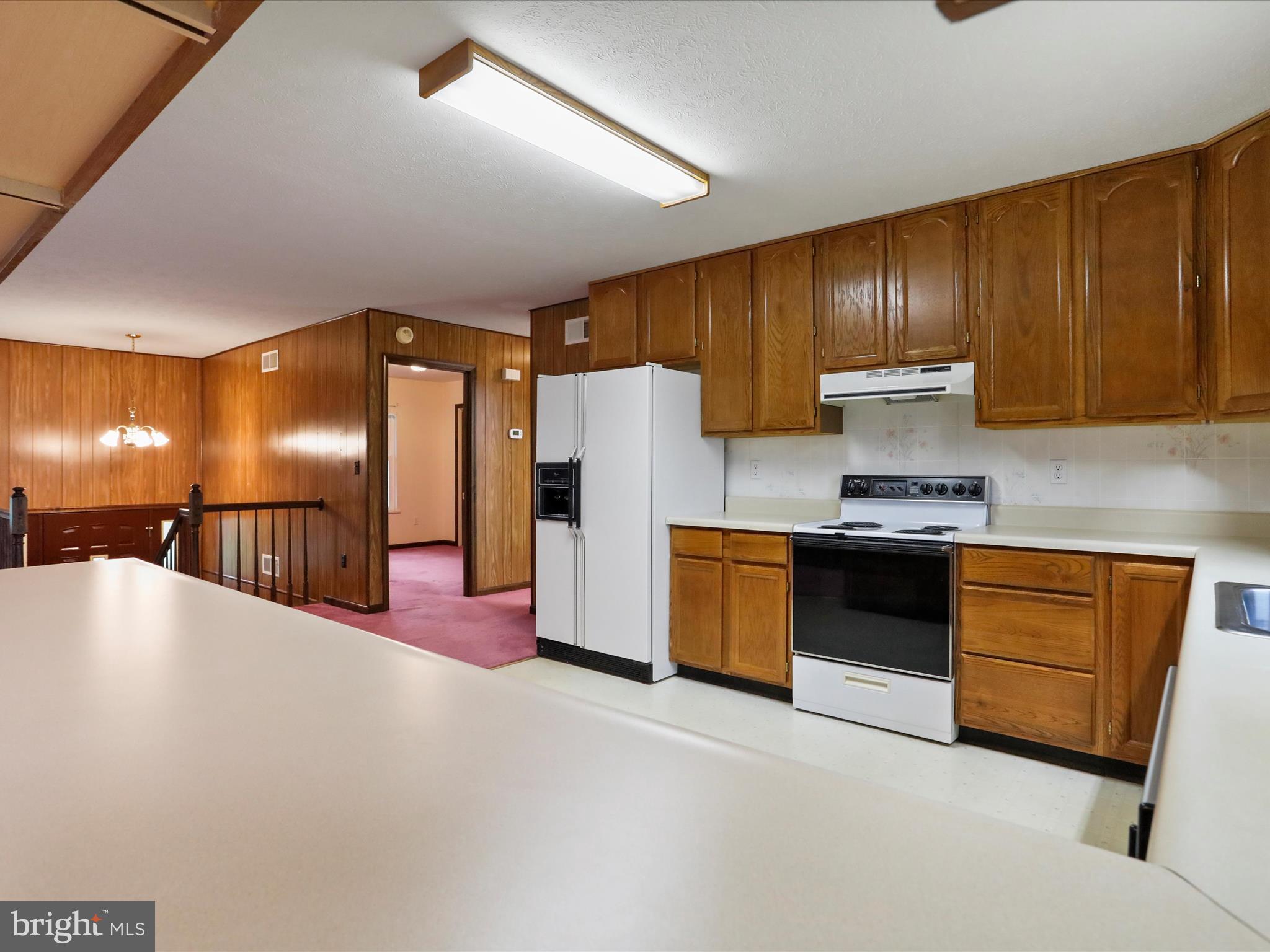 SPRING MEADOWS - Residential