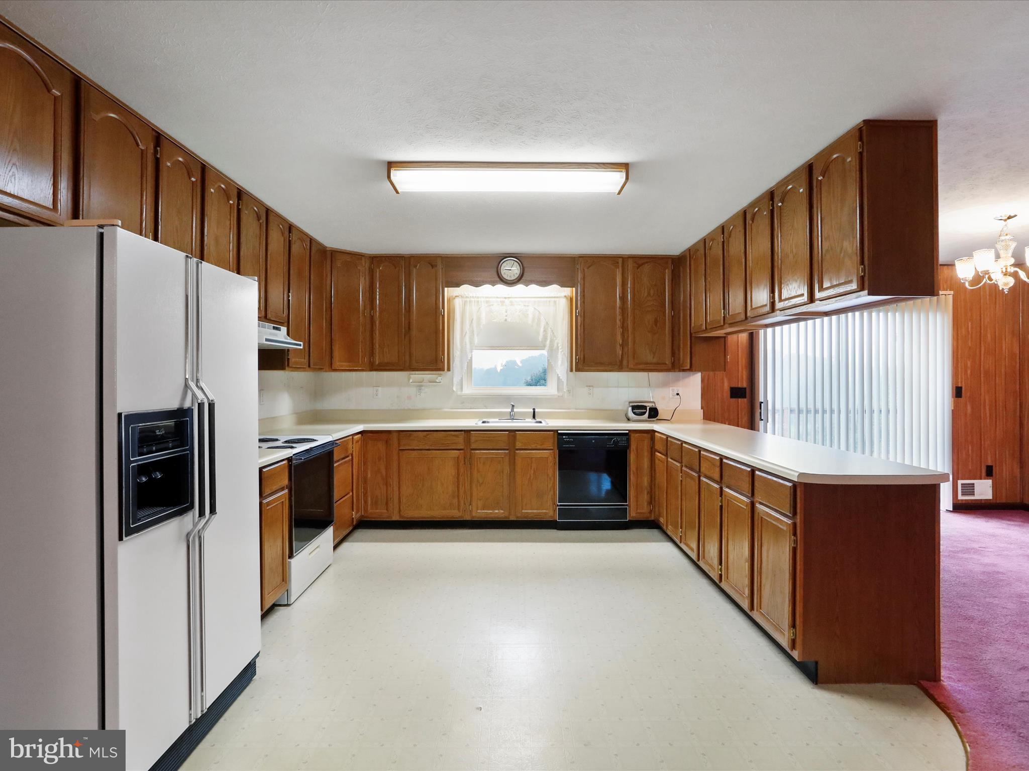 SPRING MEADOWS - Residential