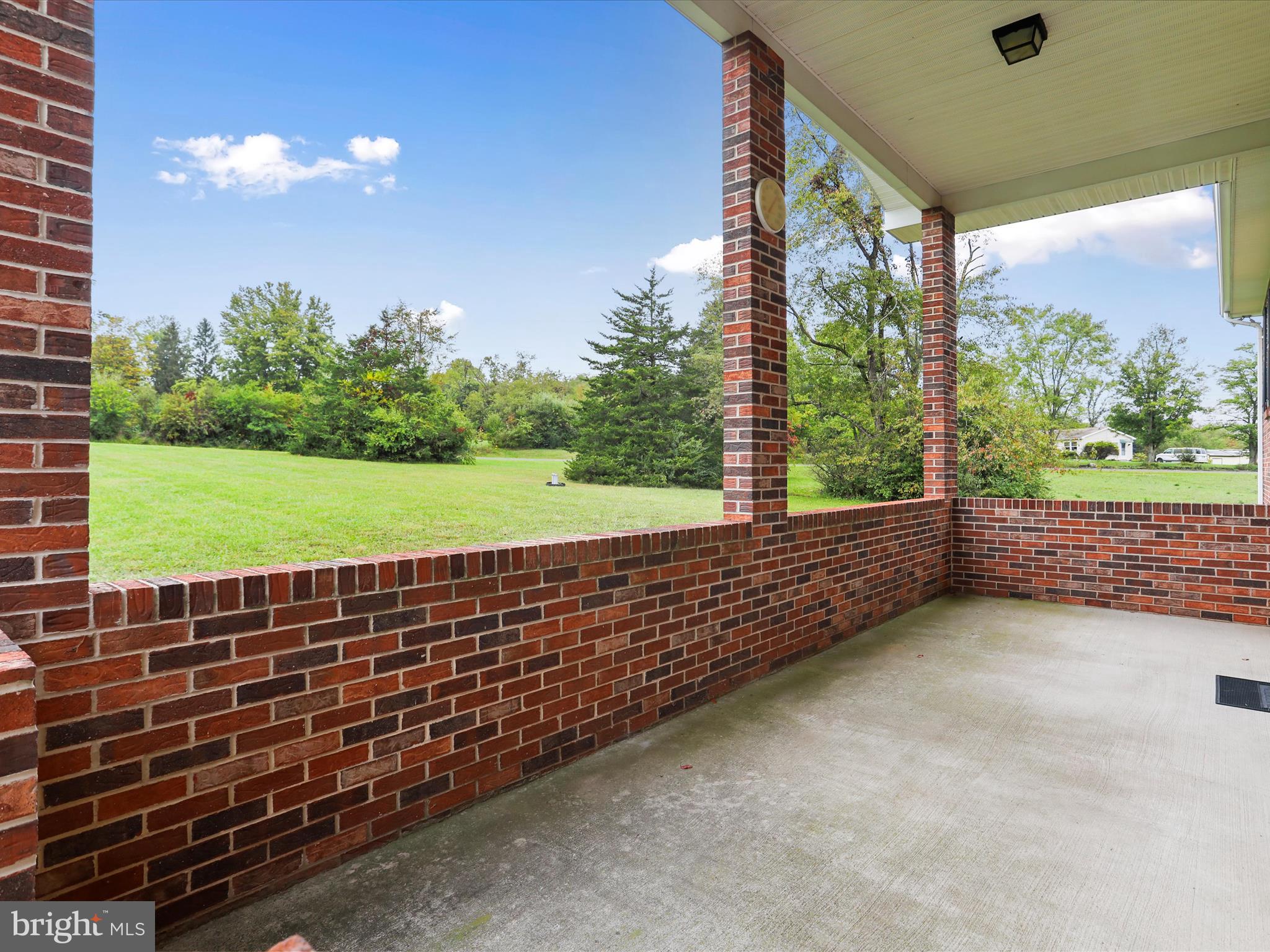 SPRING MEADOWS - Residential