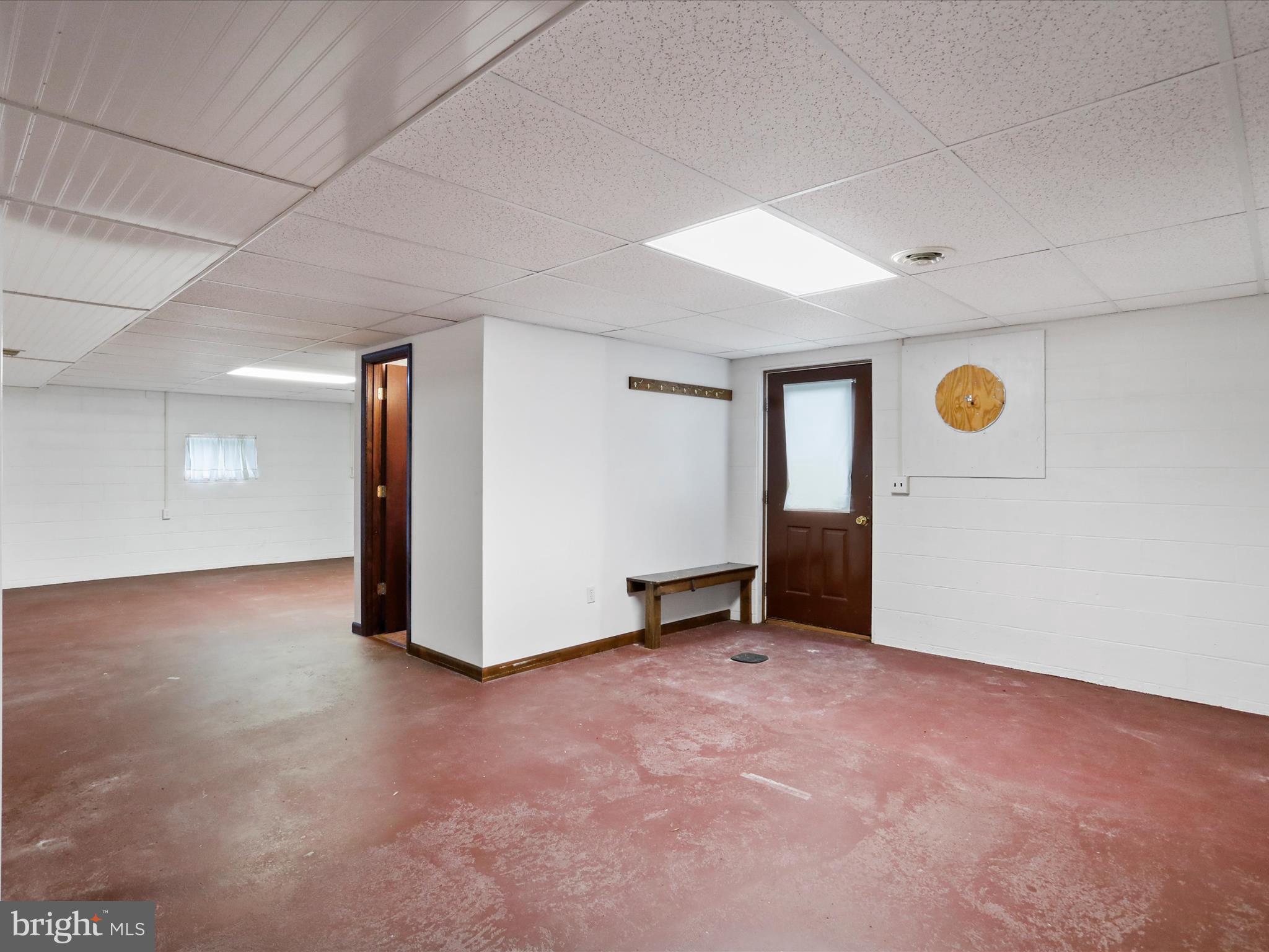 SPRING MEADOWS - Residential