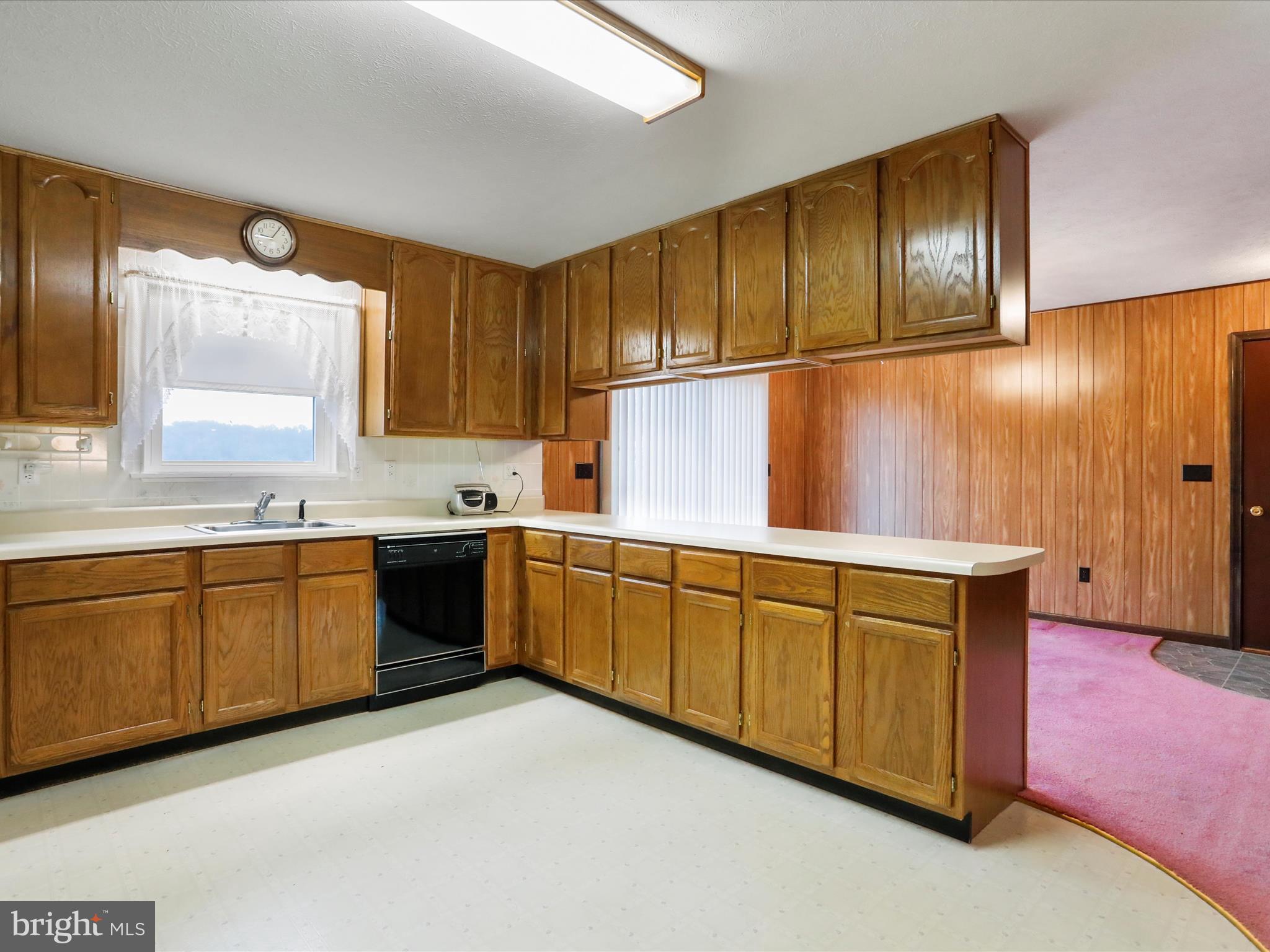 SPRING MEADOWS - Residential