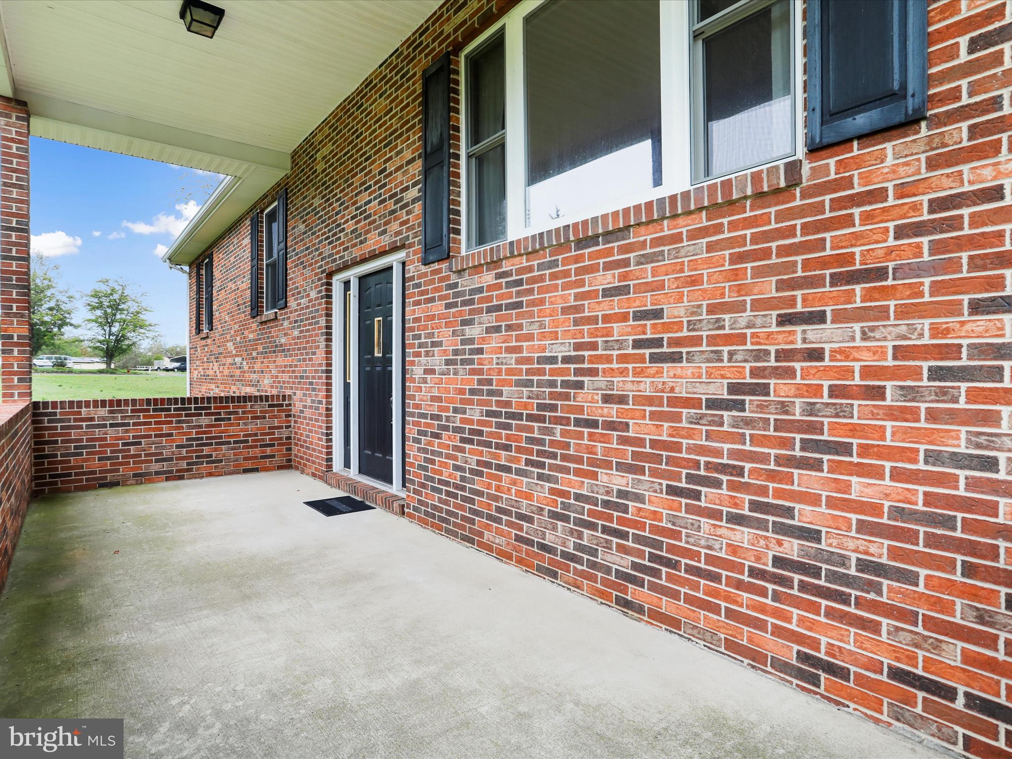 SPRING MEADOWS - Residential