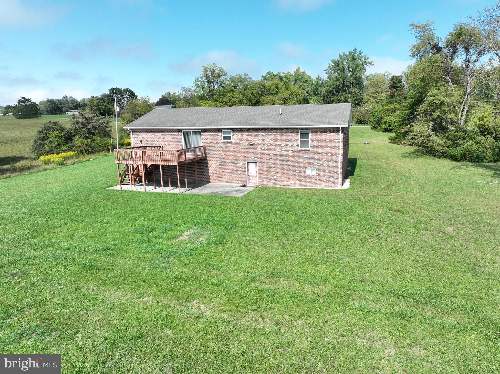 SPRING MEADOWS - Residential