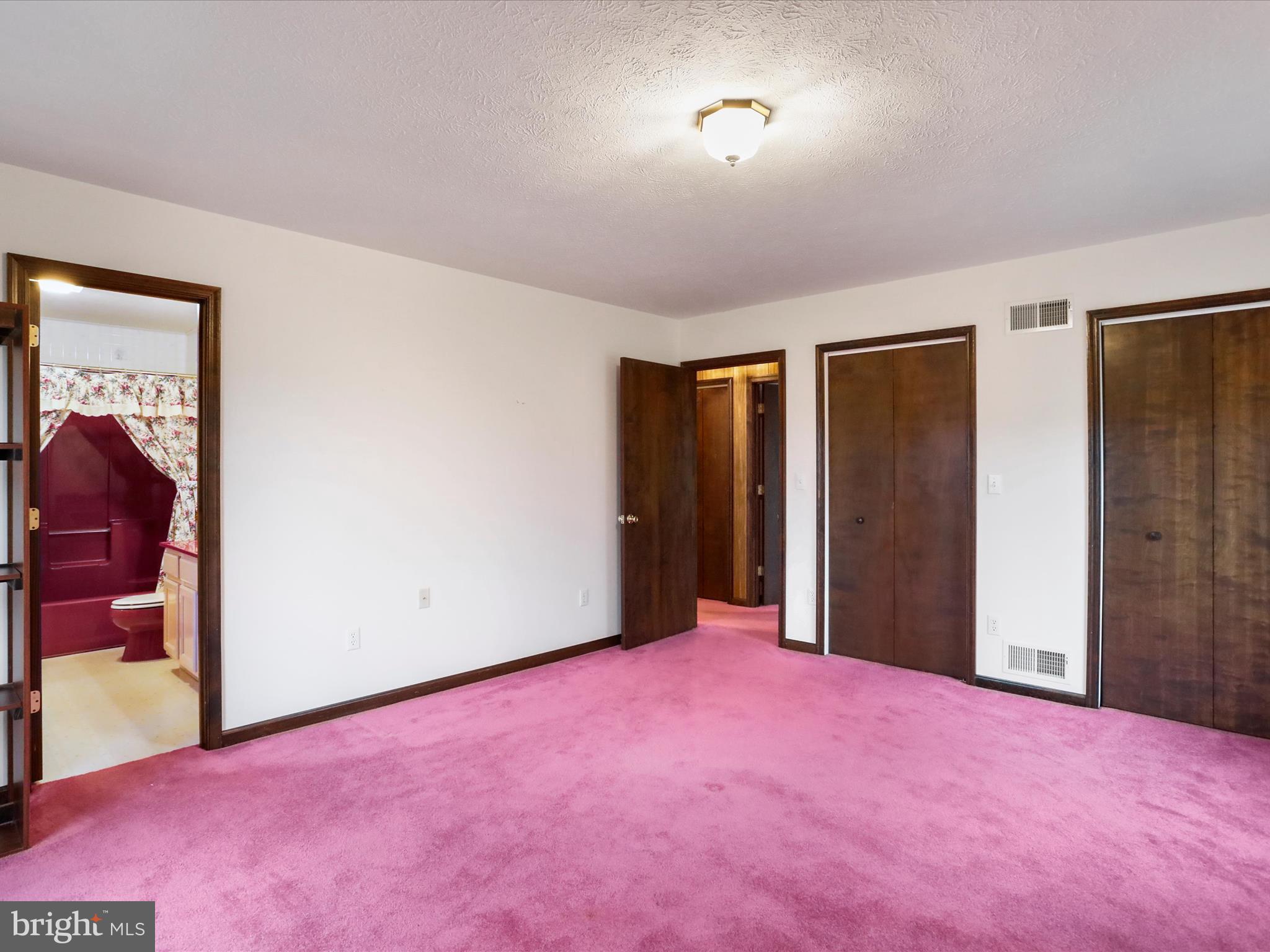 SPRING MEADOWS - Residential