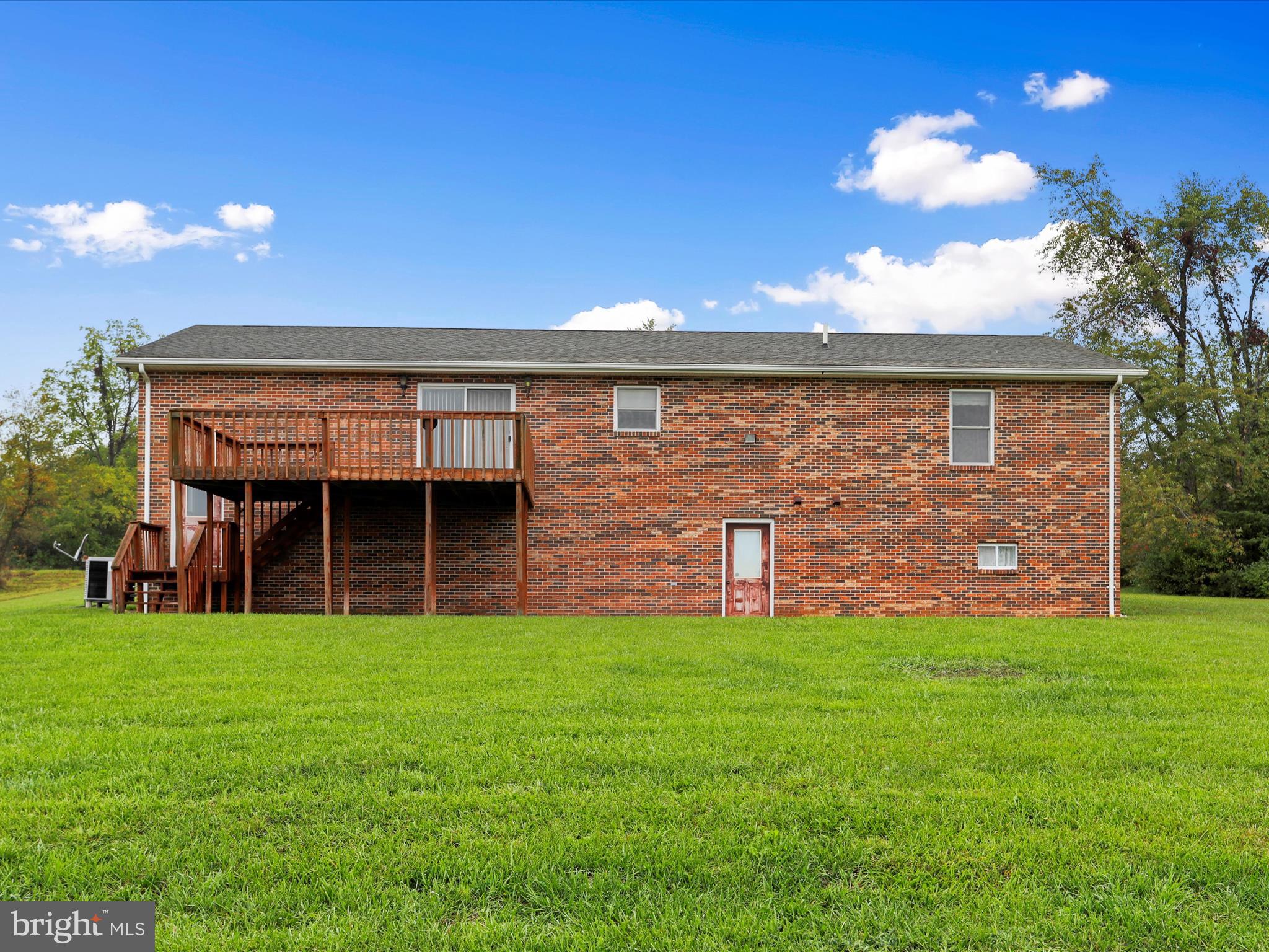 SPRING MEADOWS - Residential