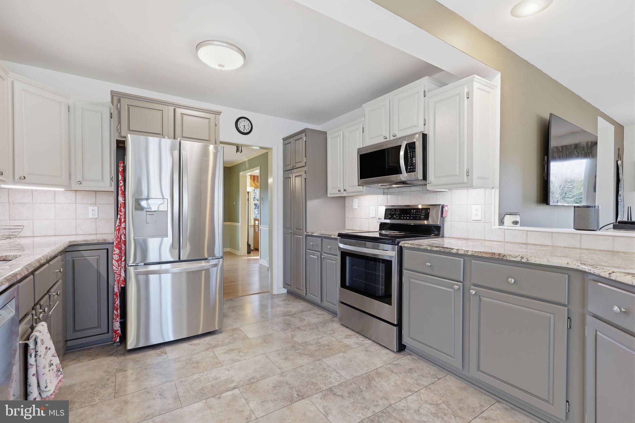 SOUTHAMPTON HGHTS - Residential