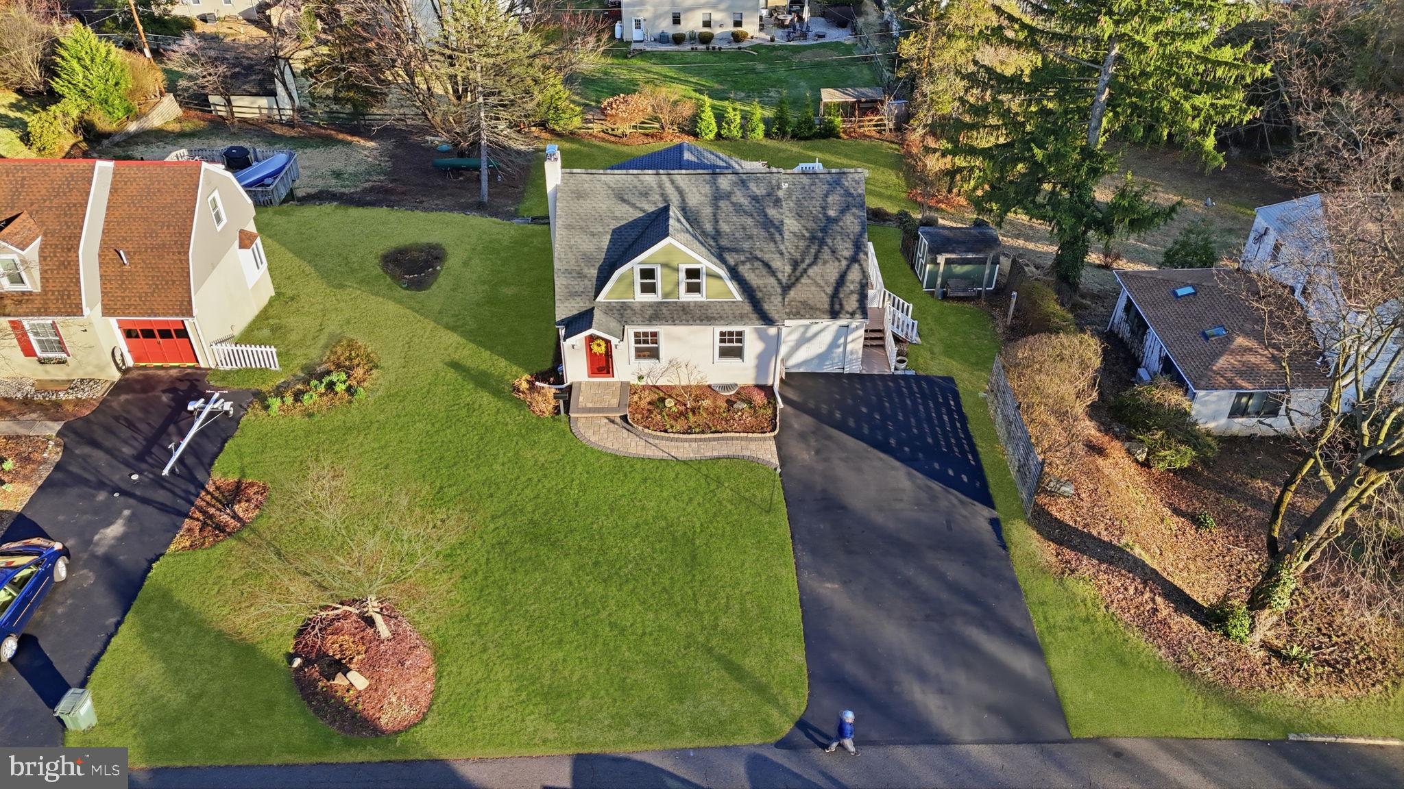 SOUTHAMPTON HGHTS - Residential