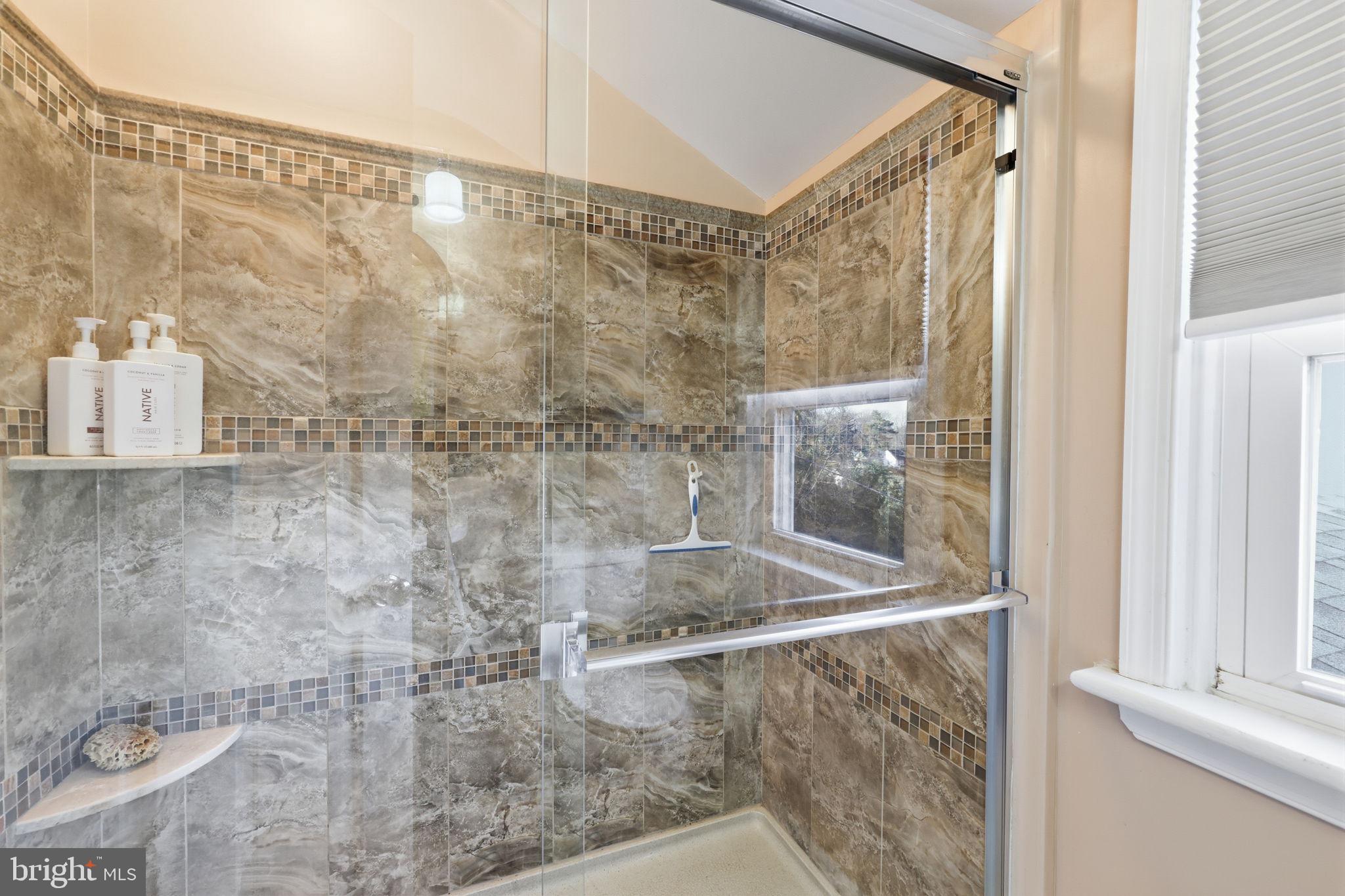 SOUTHAMPTON HGHTS - Residential