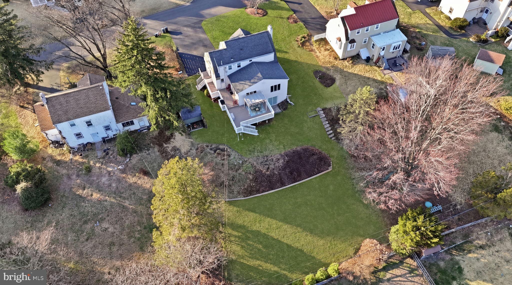 SOUTHAMPTON HGHTS - Residential