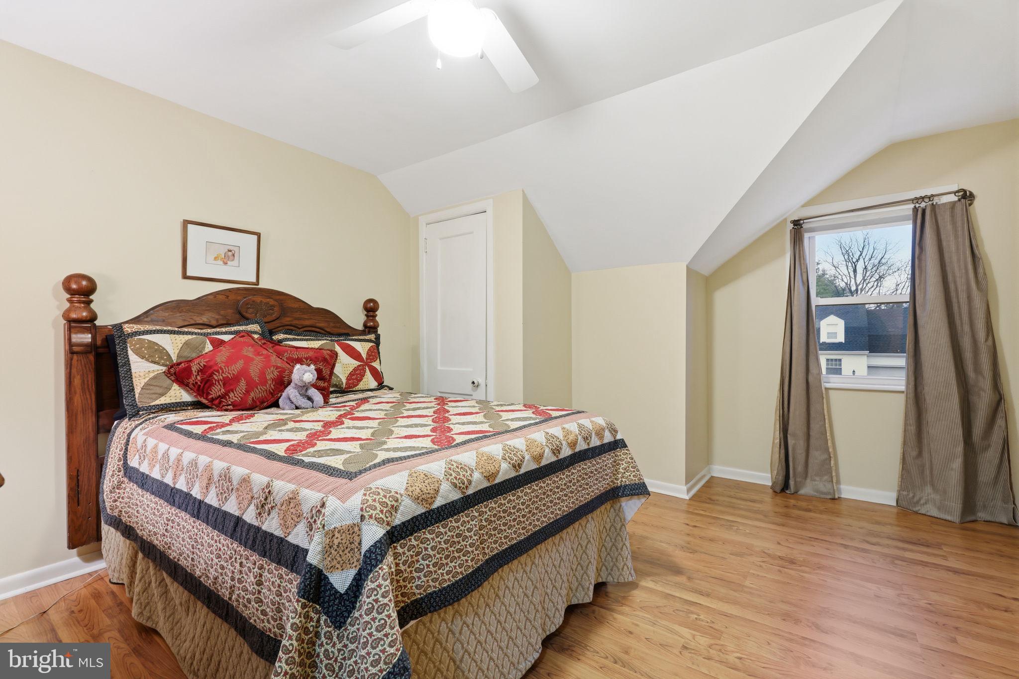 SOUTHAMPTON HGHTS - Residential