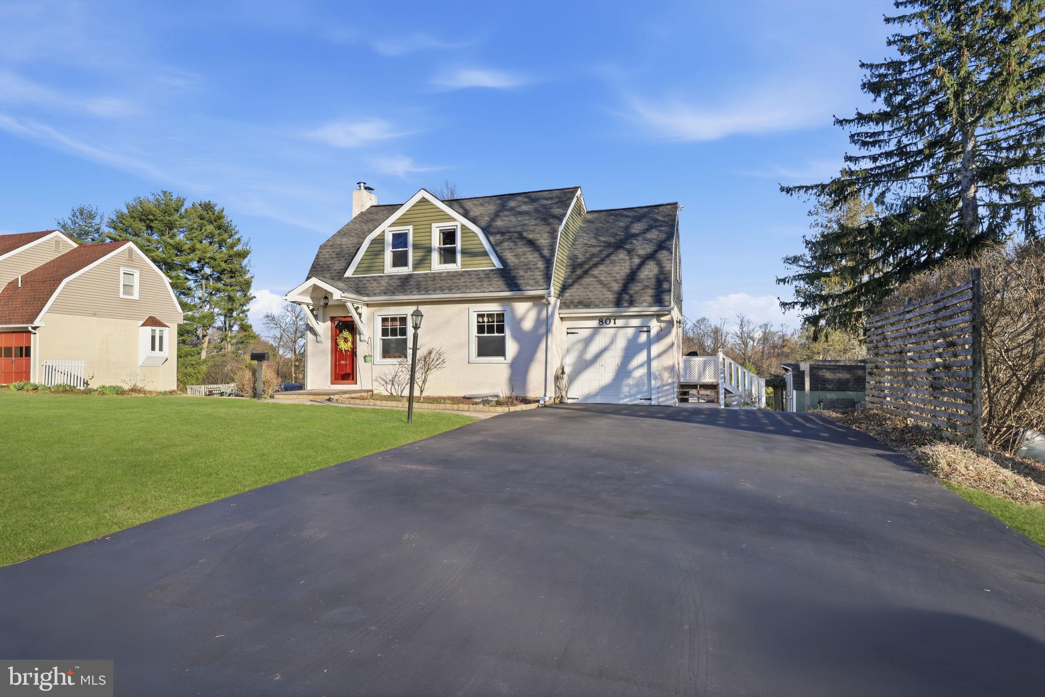 SOUTHAMPTON HGHTS - Residential