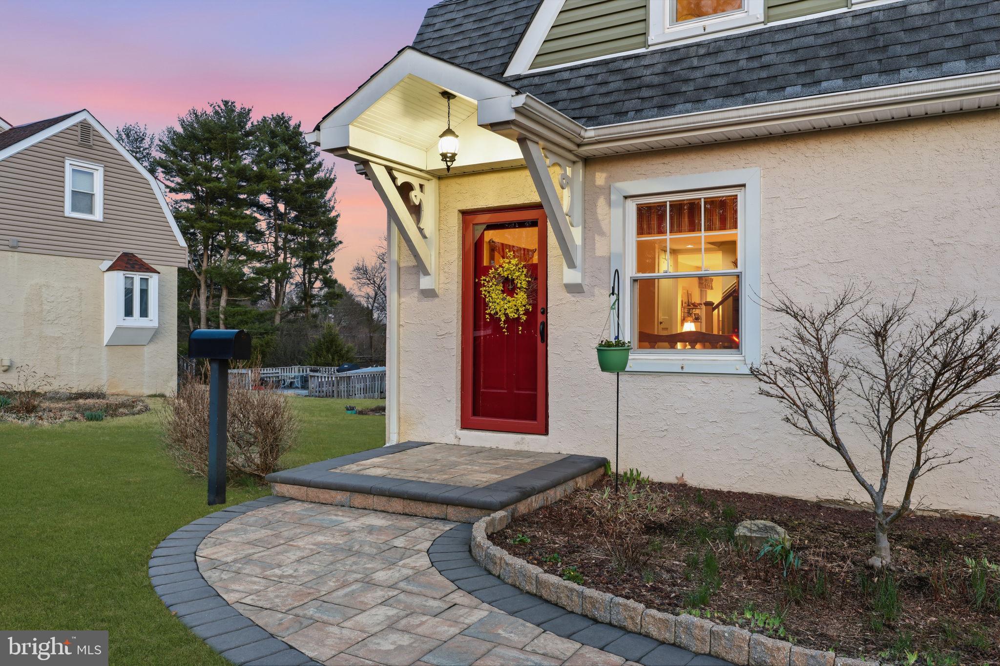 SOUTHAMPTON HGHTS - Residential