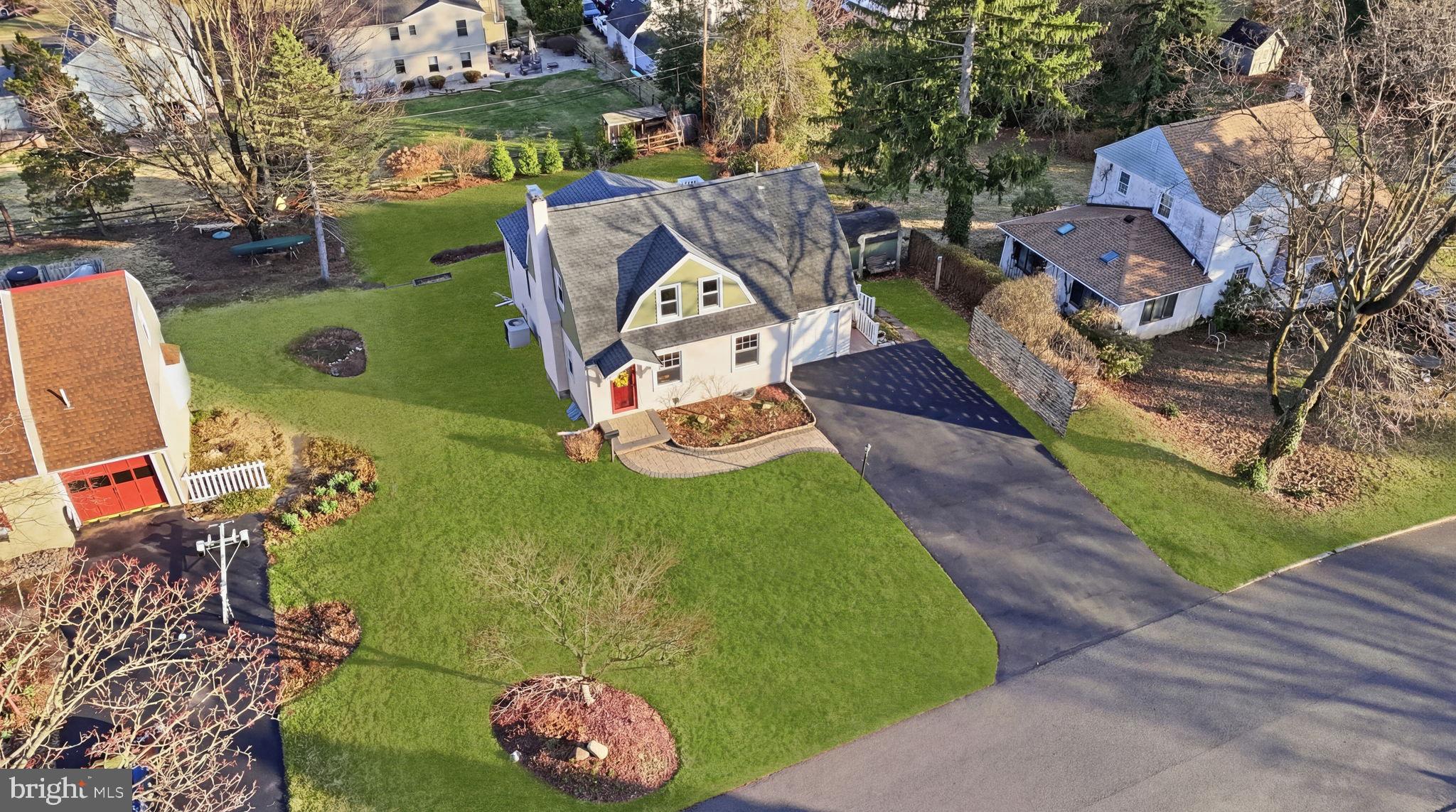 SOUTHAMPTON HGHTS - Residential