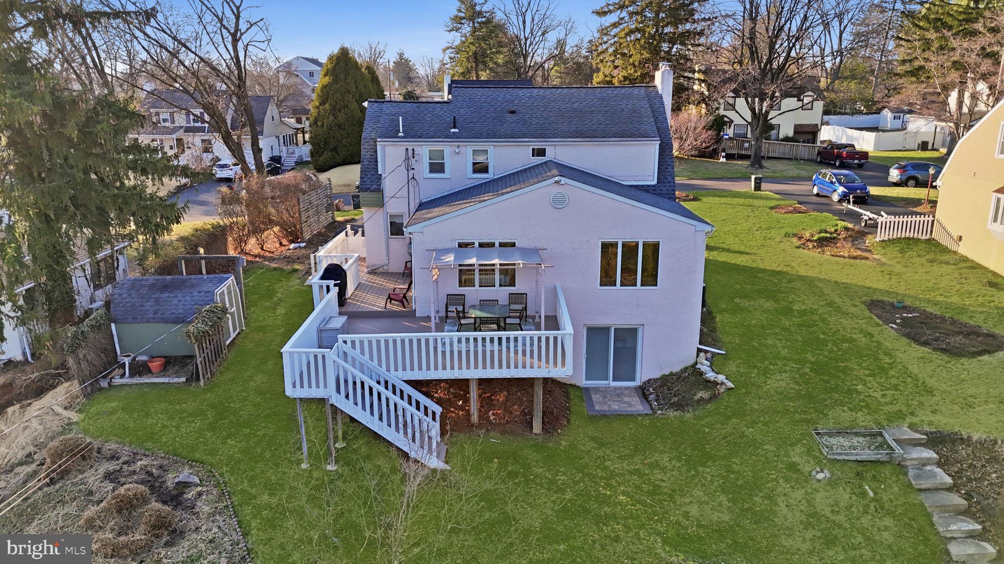 SOUTHAMPTON HGHTS - Residential