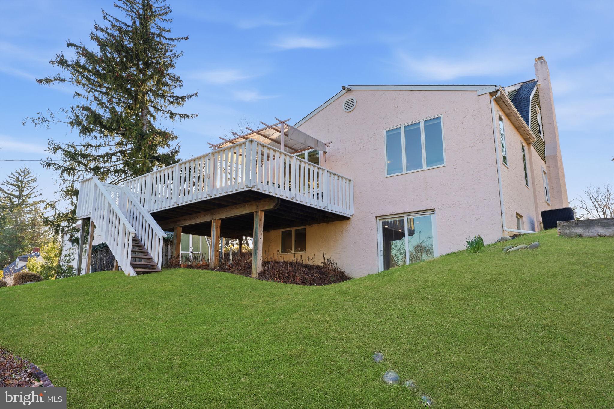 SOUTHAMPTON HGHTS - Residential