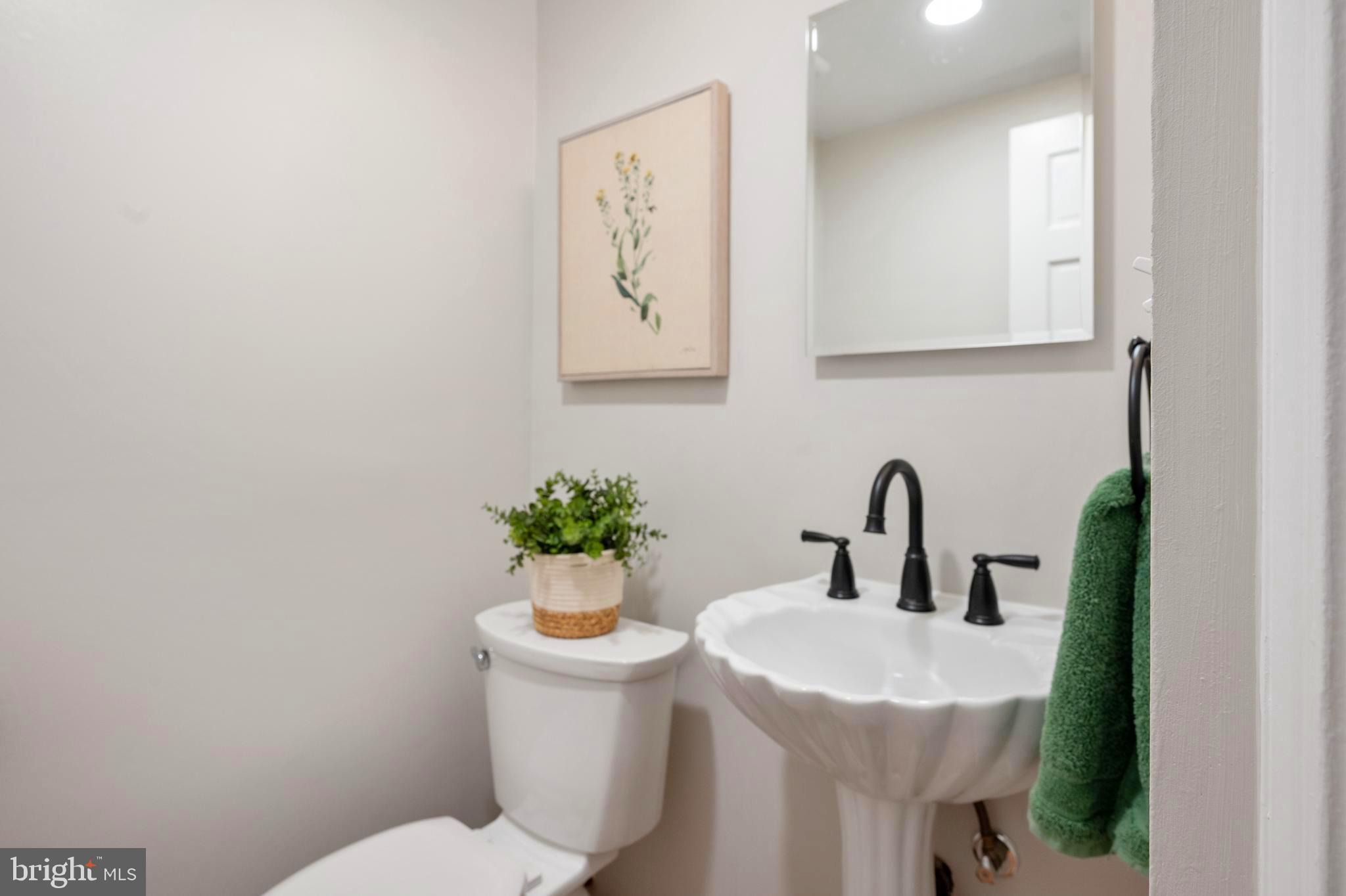 WAYNEWOOD - Residential