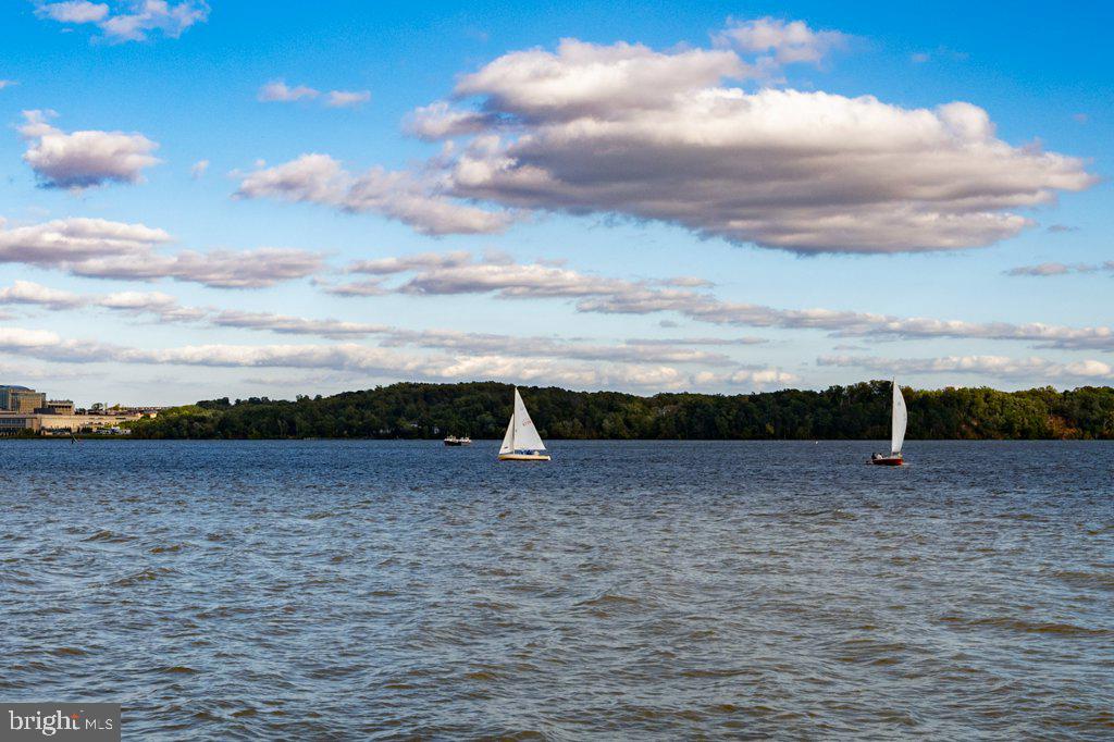 WAYNEWOOD - Residential