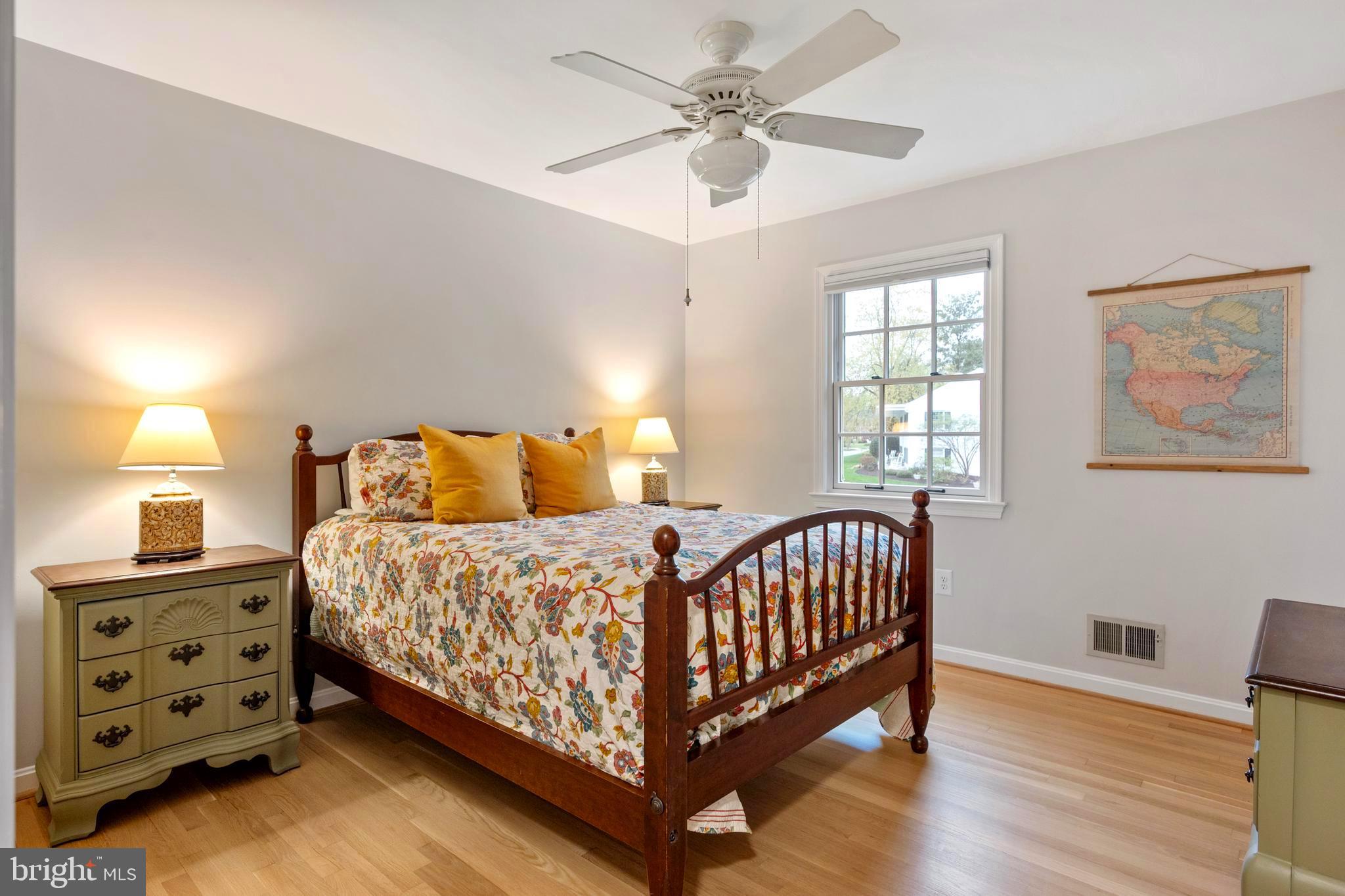 WAYNEWOOD - Residential