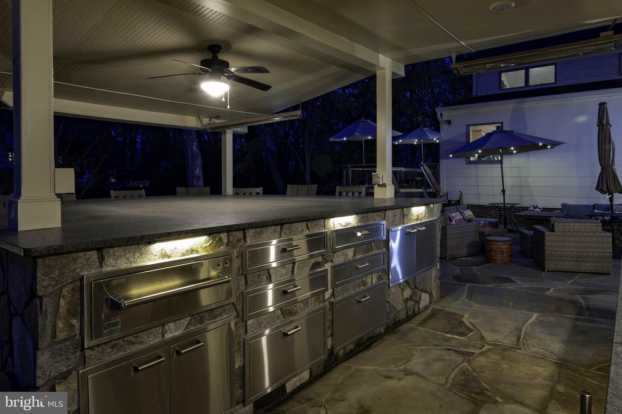 WAYNEWOOD - Residential