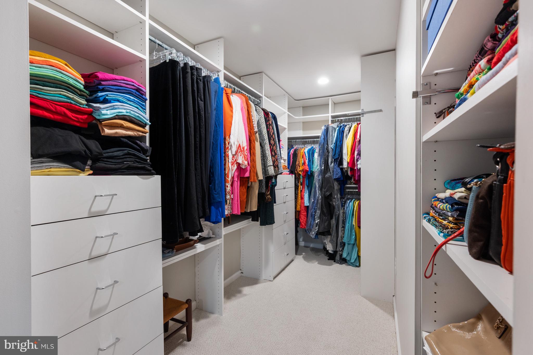 WAYNEWOOD - Residential