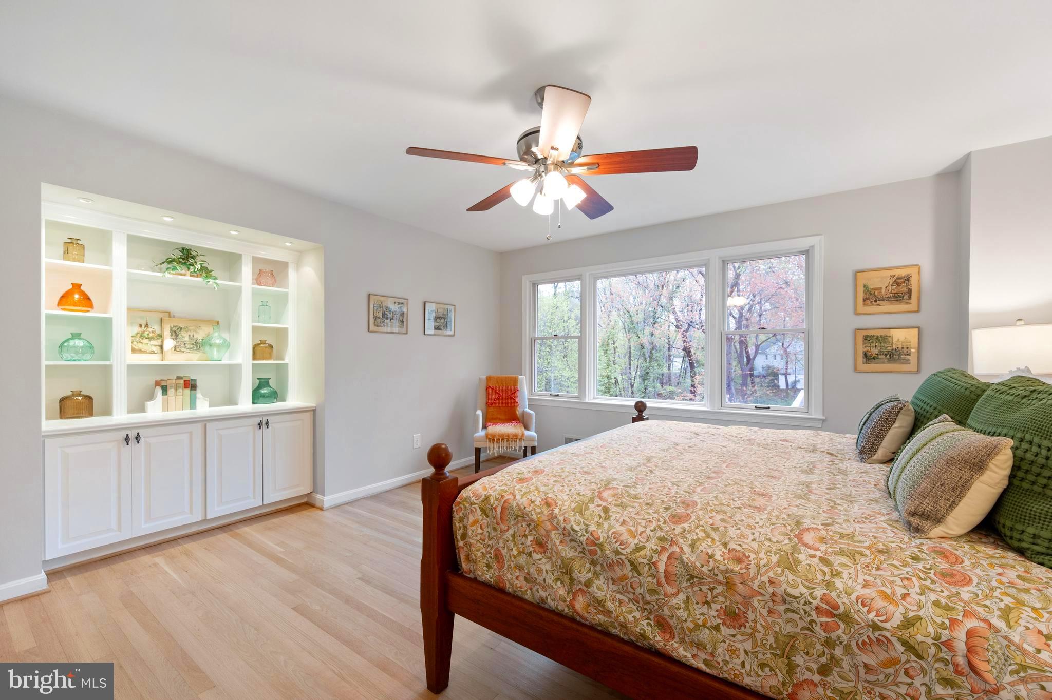 WAYNEWOOD - Residential