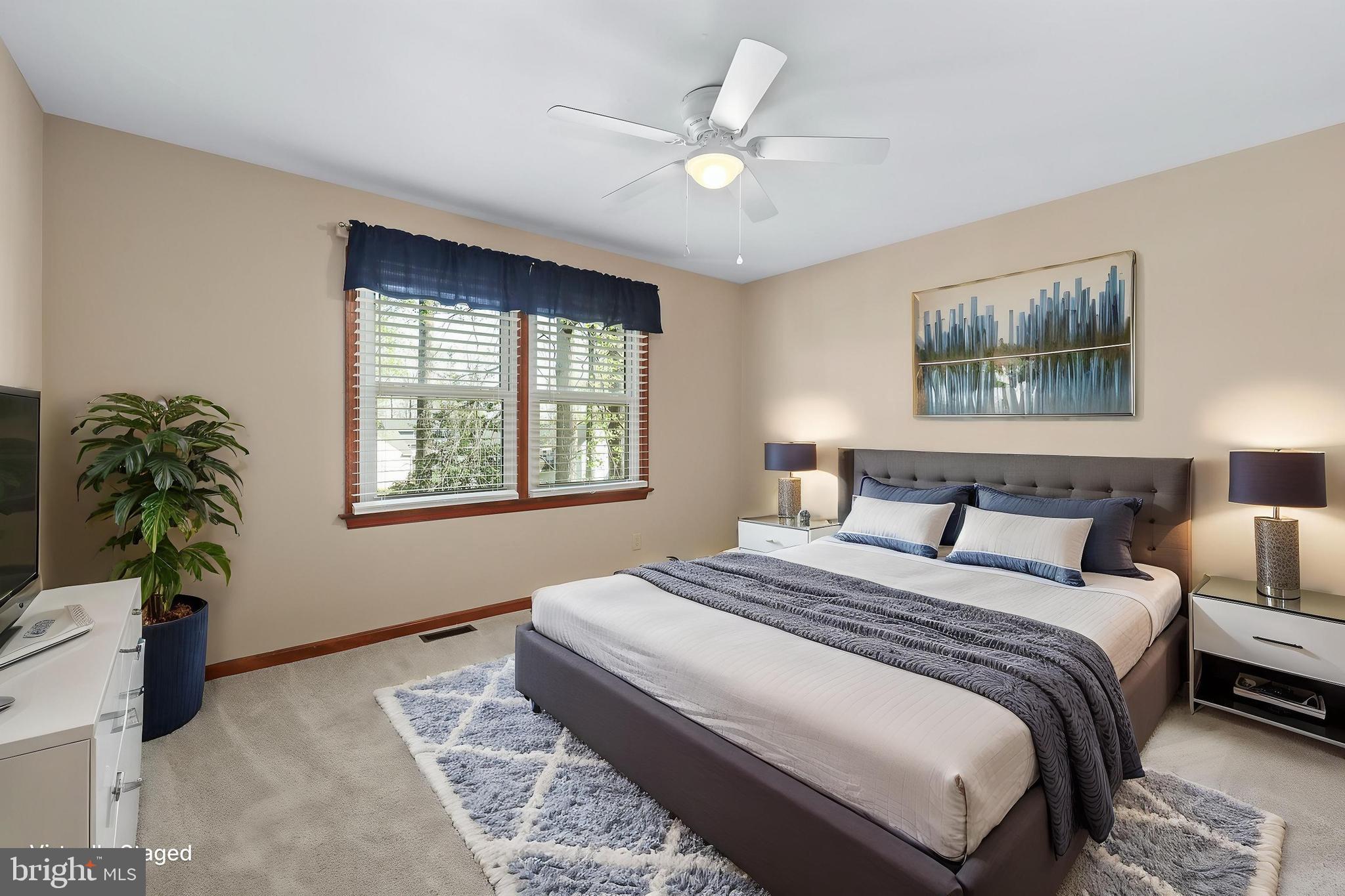 VISTA WOODS - Residential