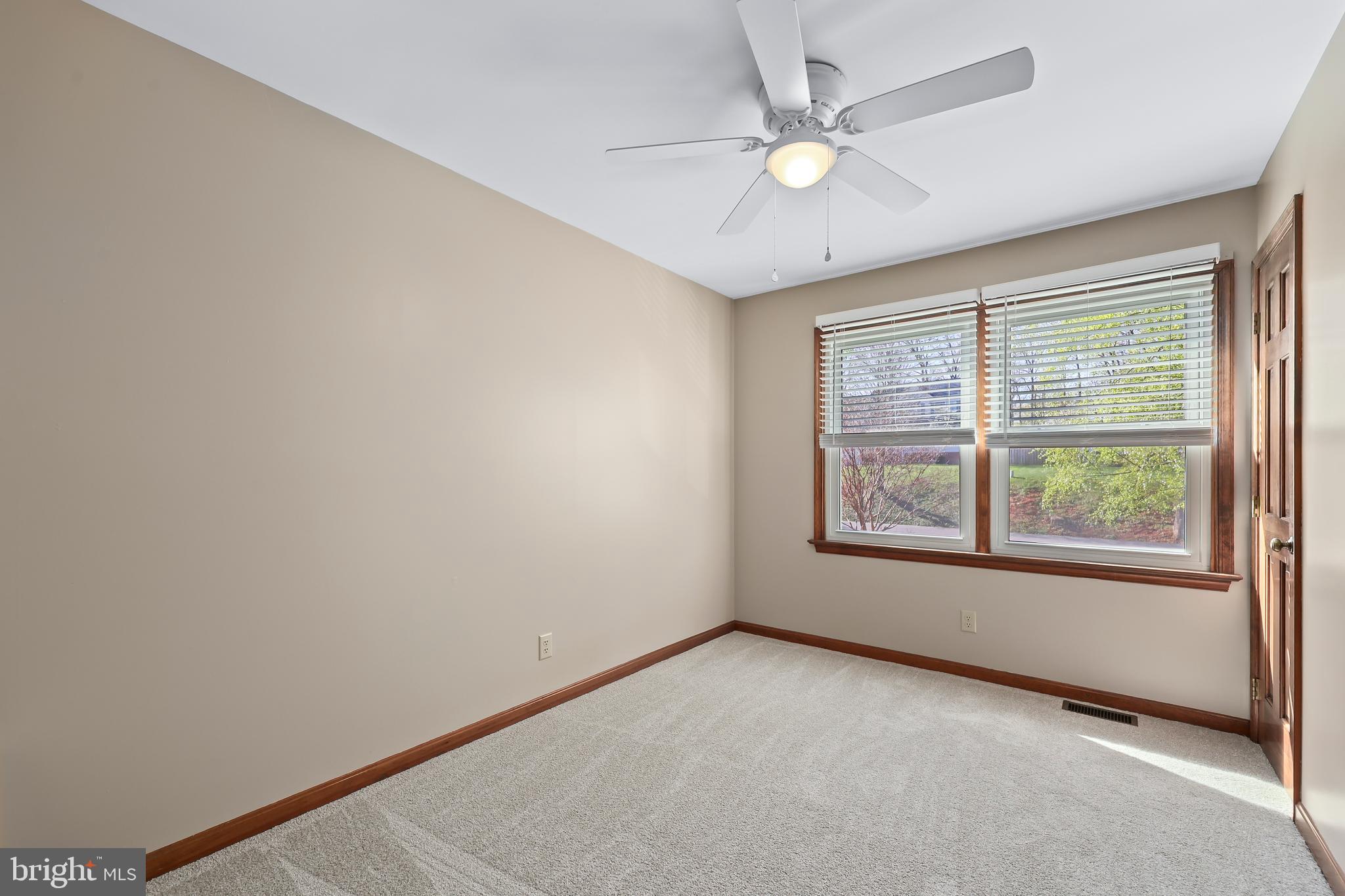 VISTA WOODS - Residential