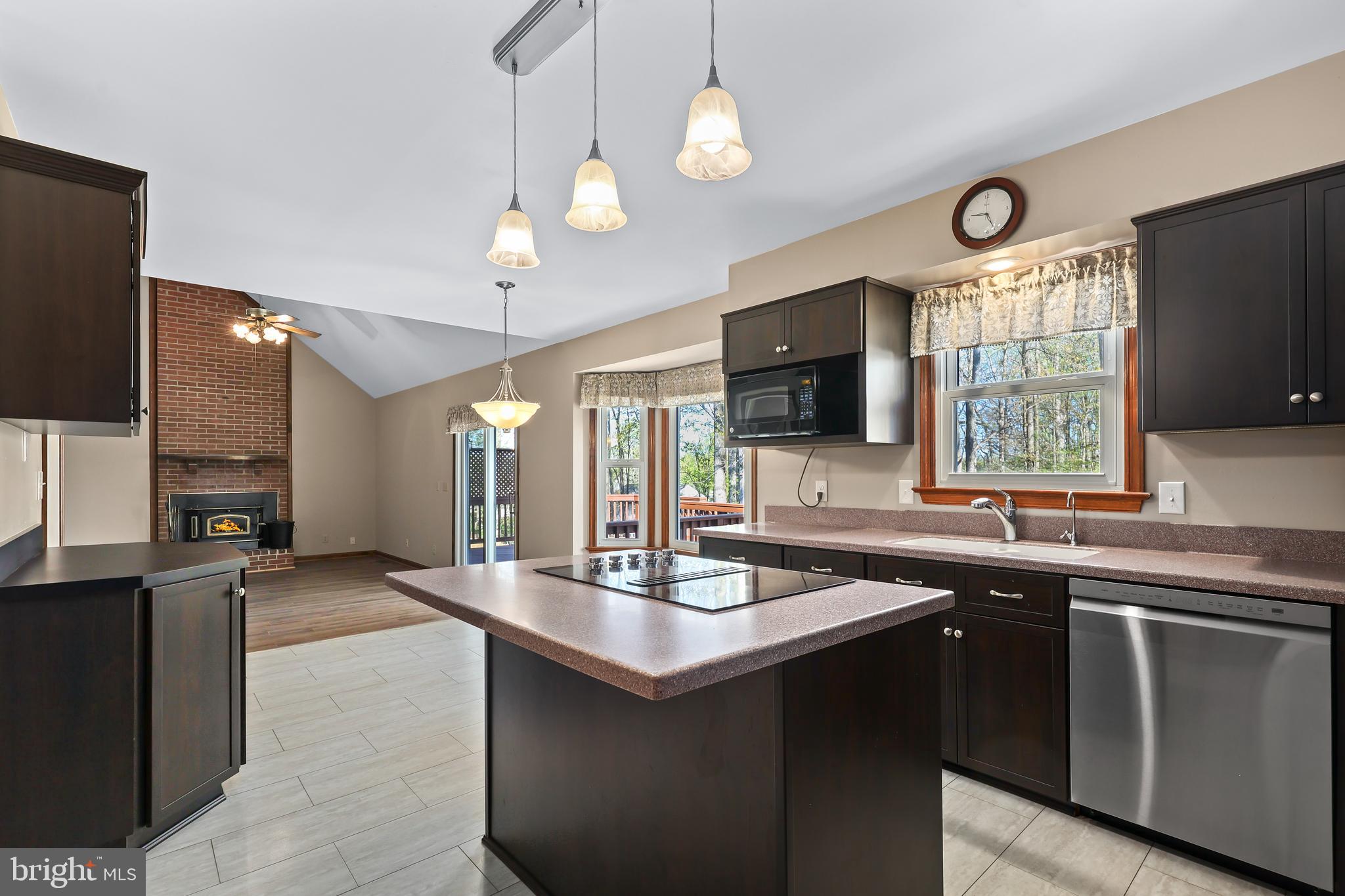 VISTA WOODS - Residential