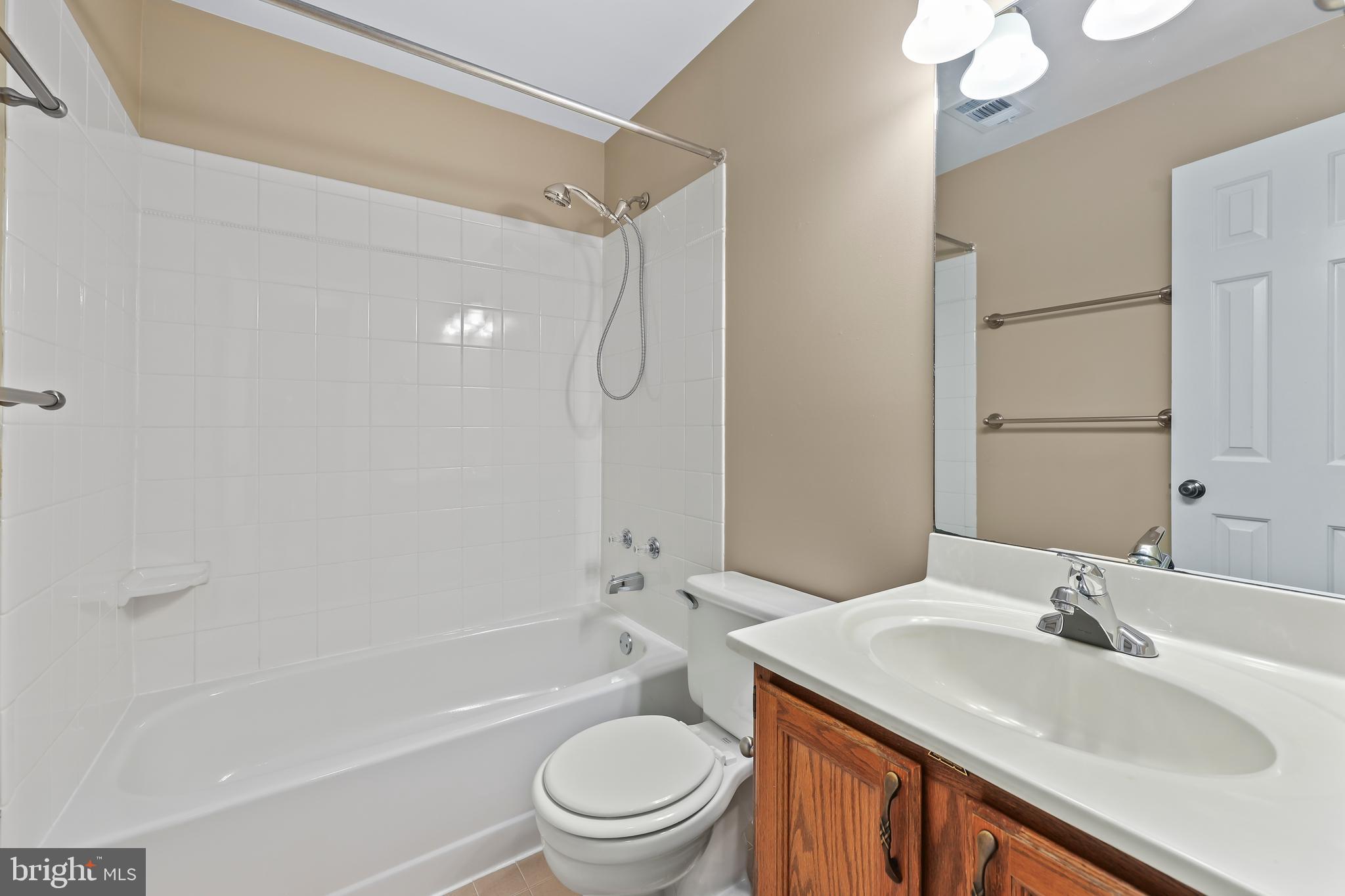 VISTA WOODS - Residential