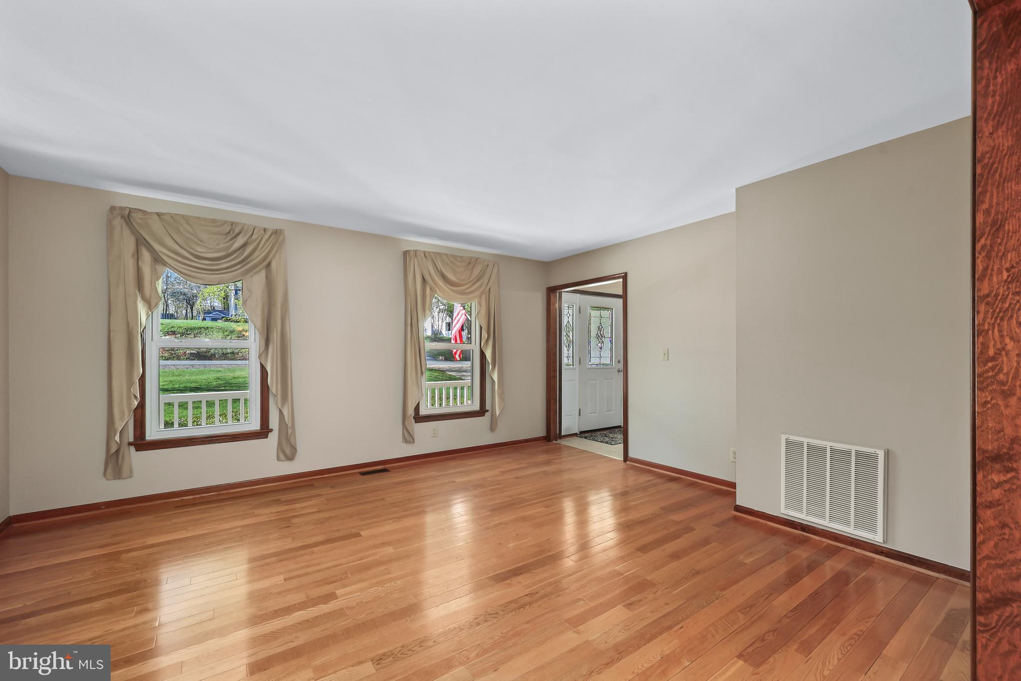 VISTA WOODS - Residential