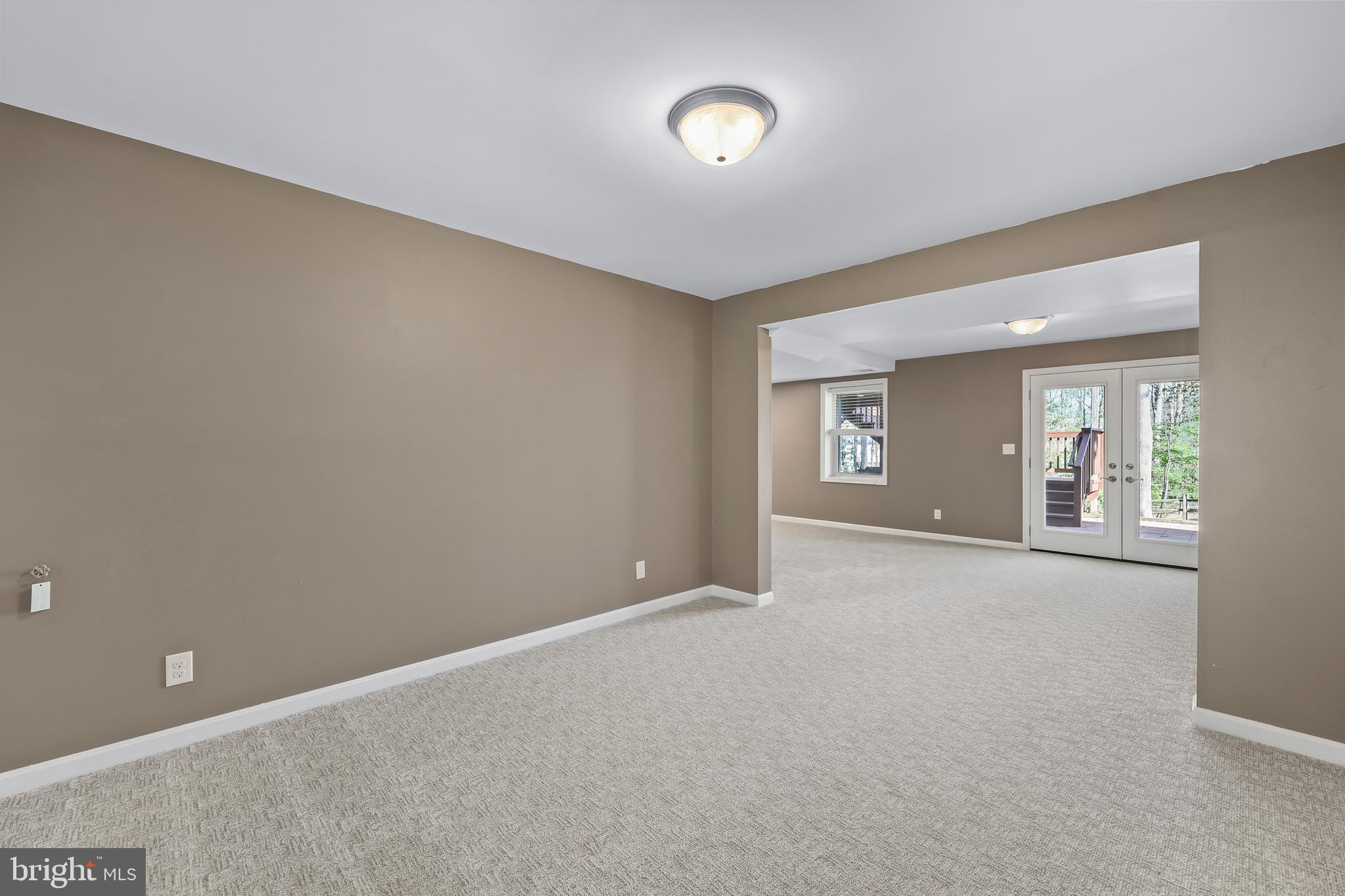 VISTA WOODS - Residential