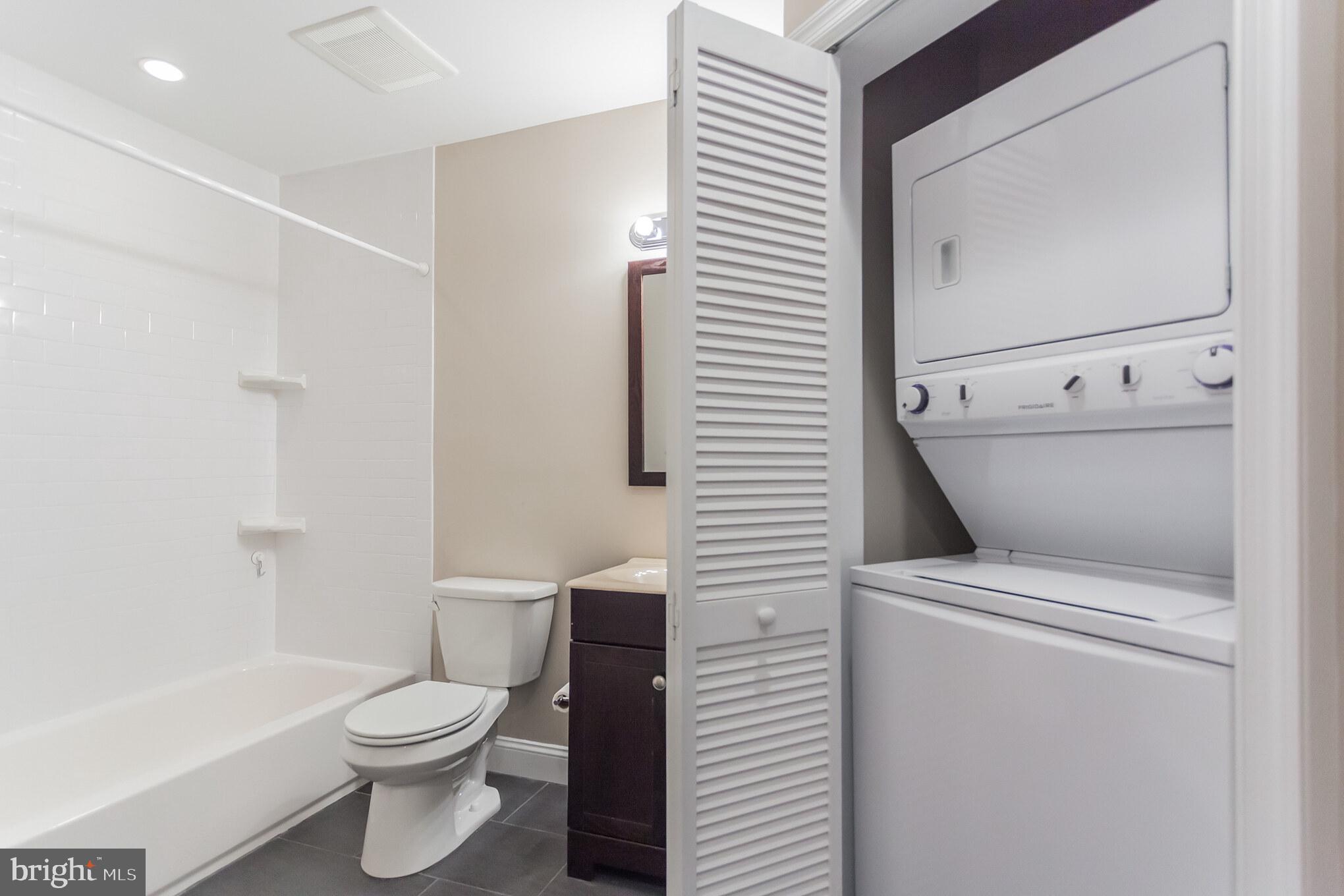 EAST PASSYUNK CROSSING - Residential Lease