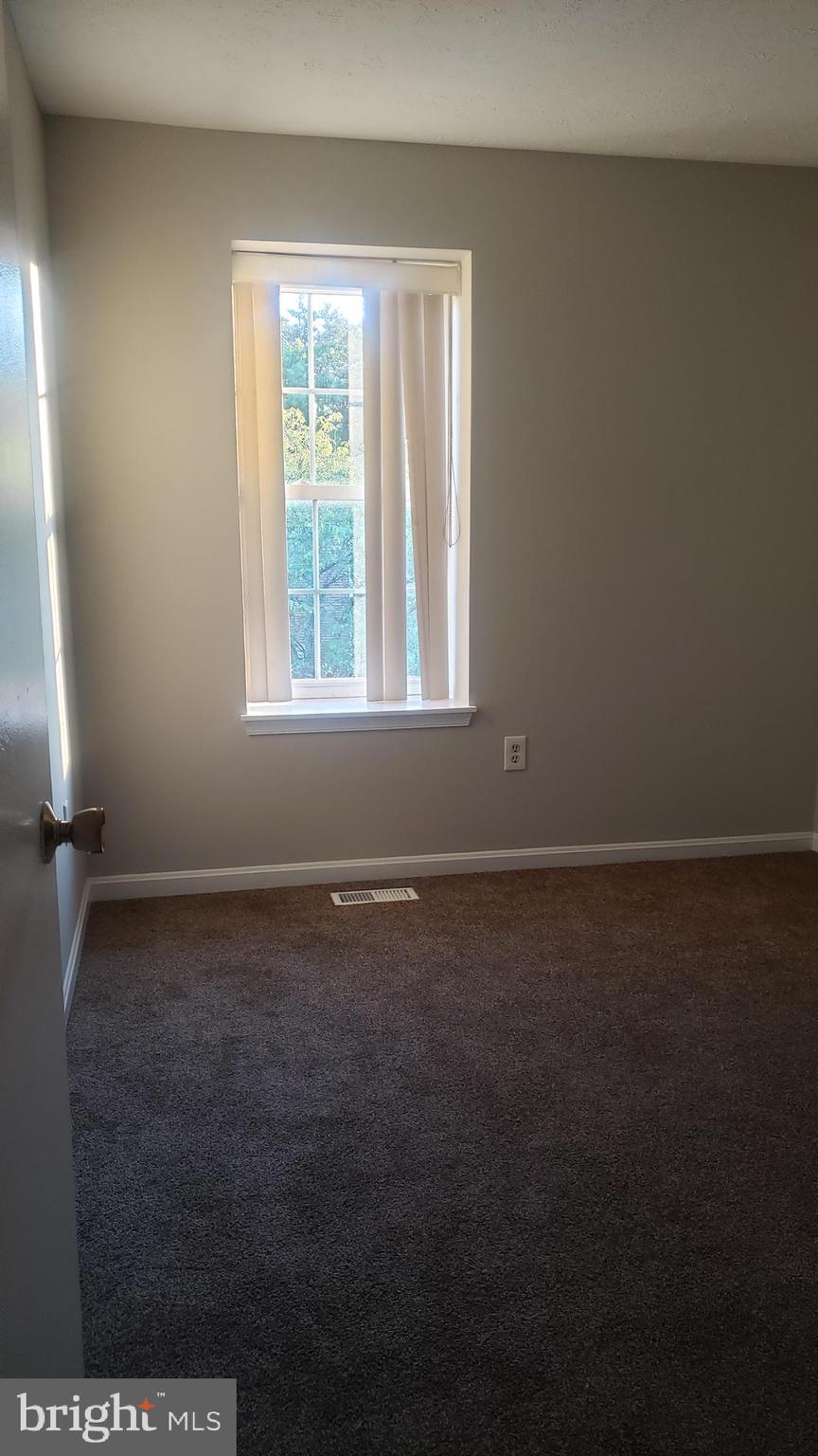 WINDSOR GREEN - Residential Lease