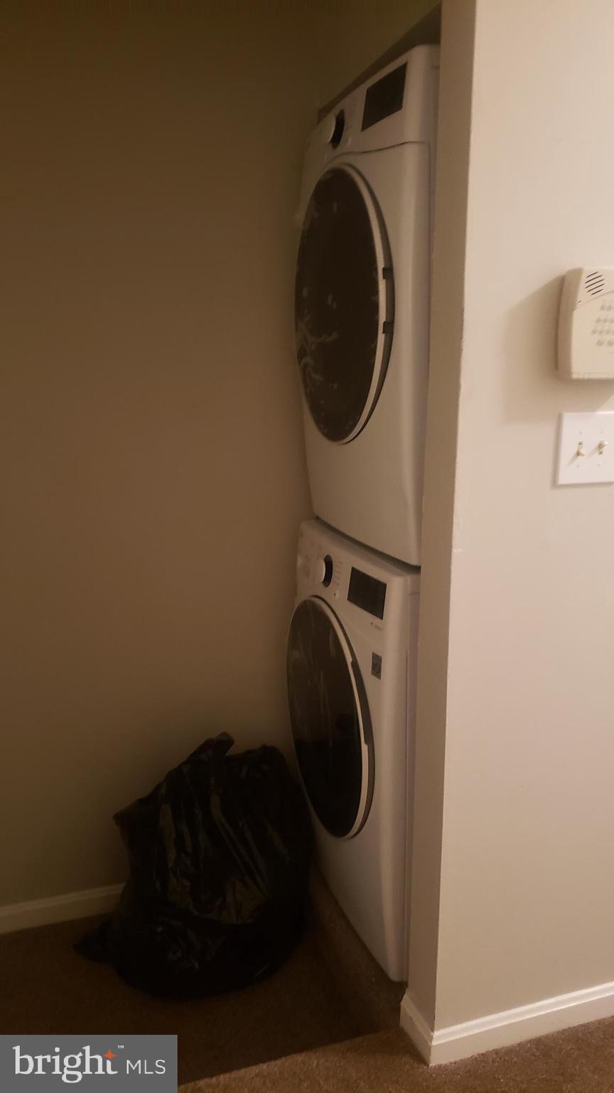 WINDSOR GREEN - Residential Lease