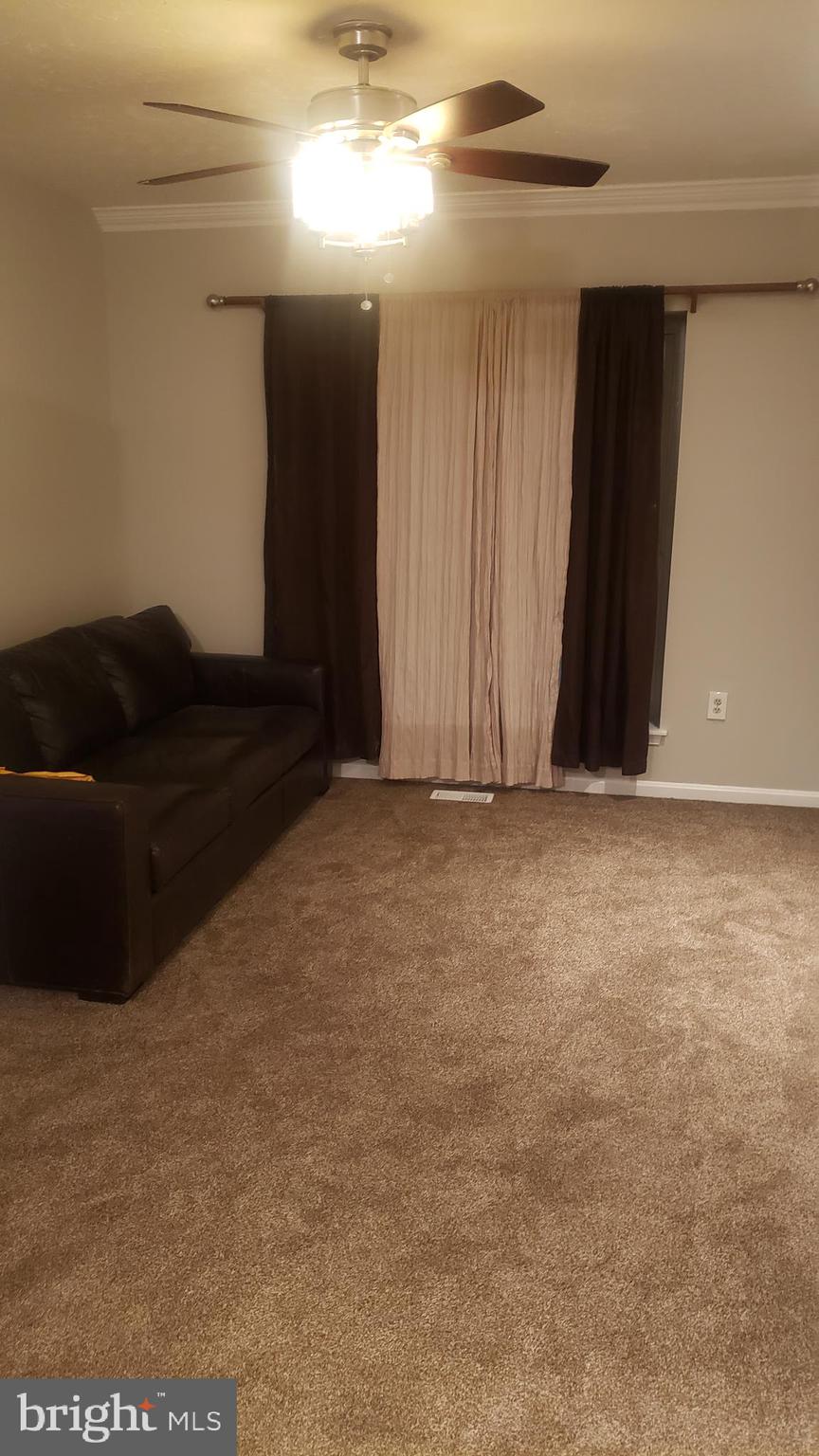 WINDSOR GREEN - Residential Lease