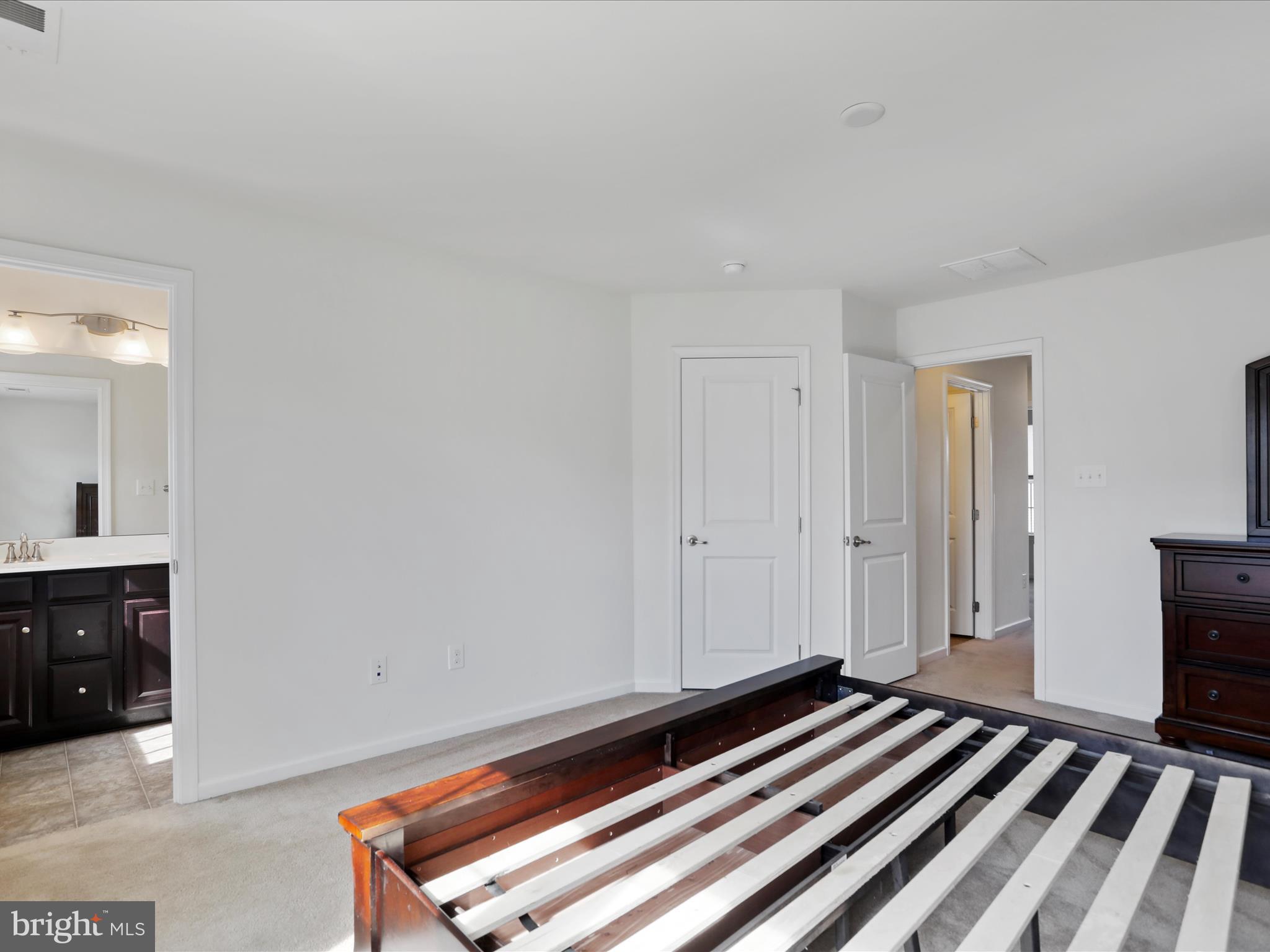 POTOMAC STATION - Residential