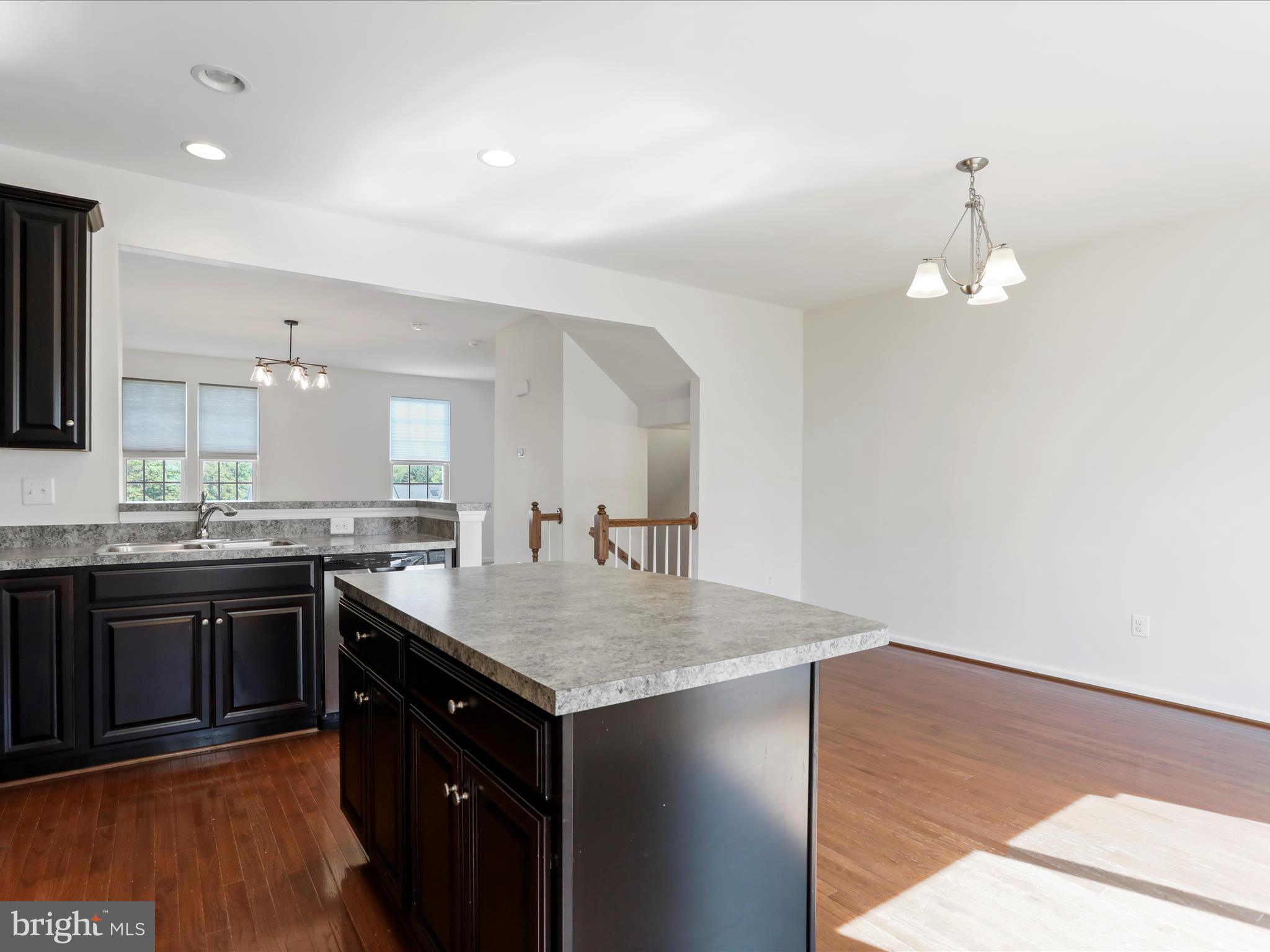 POTOMAC STATION - Residential