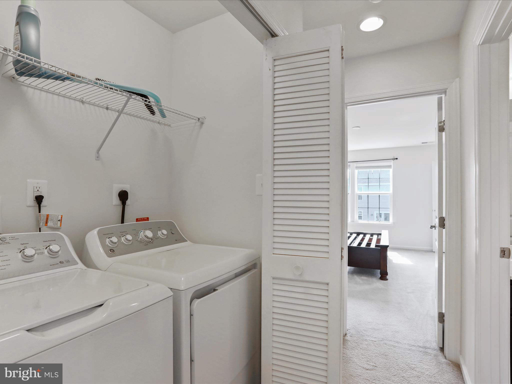 POTOMAC STATION - Residential