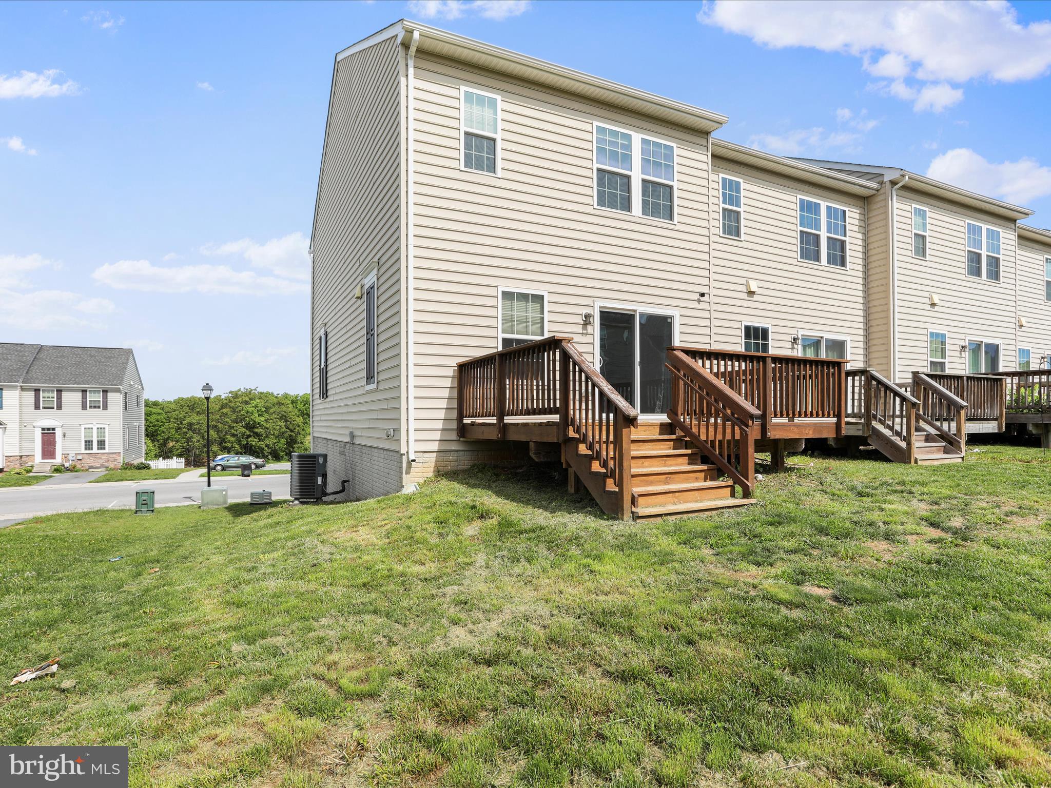 POTOMAC STATION - Residential