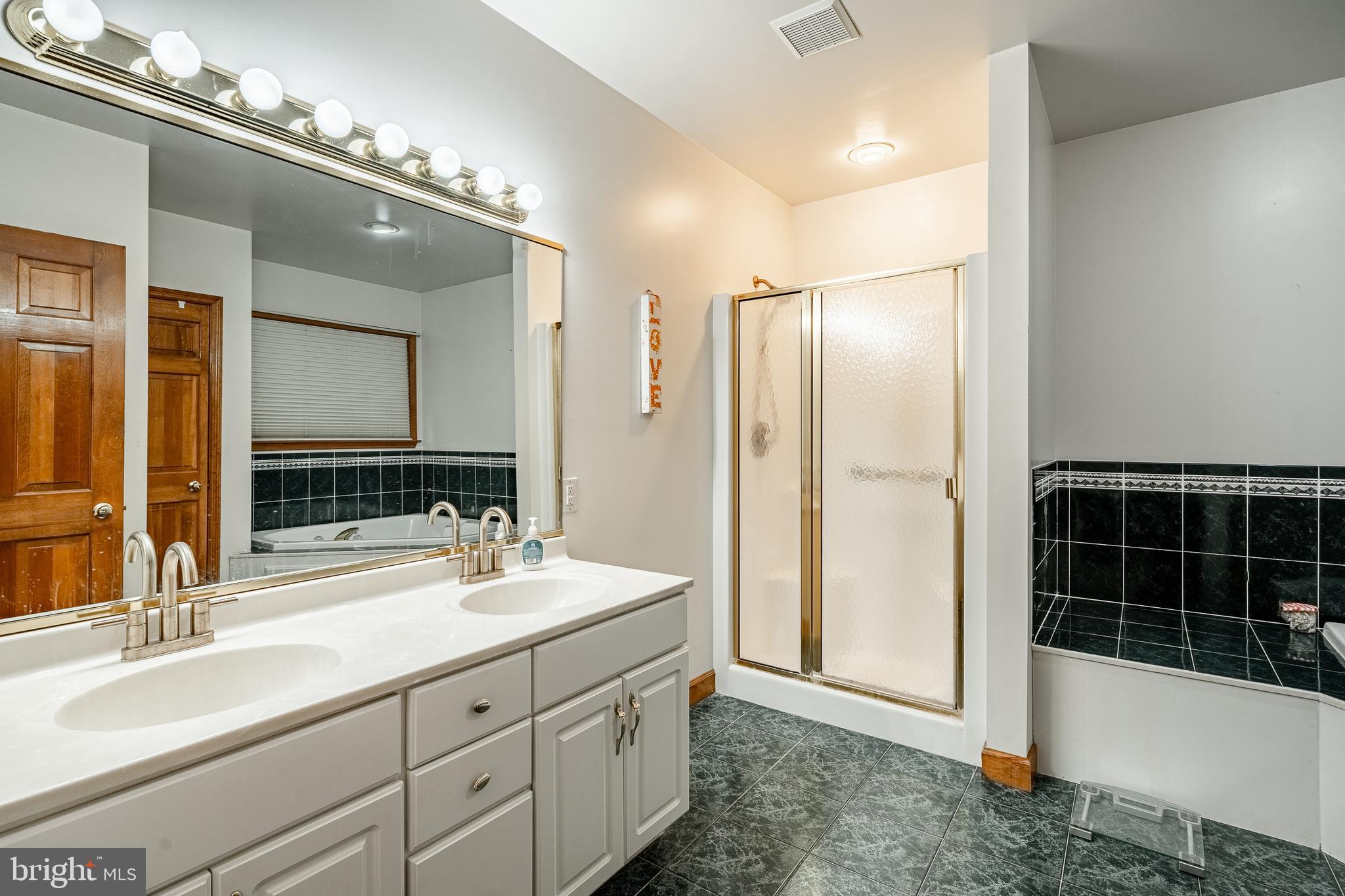 EXETER GOLF CLUB E - Residential