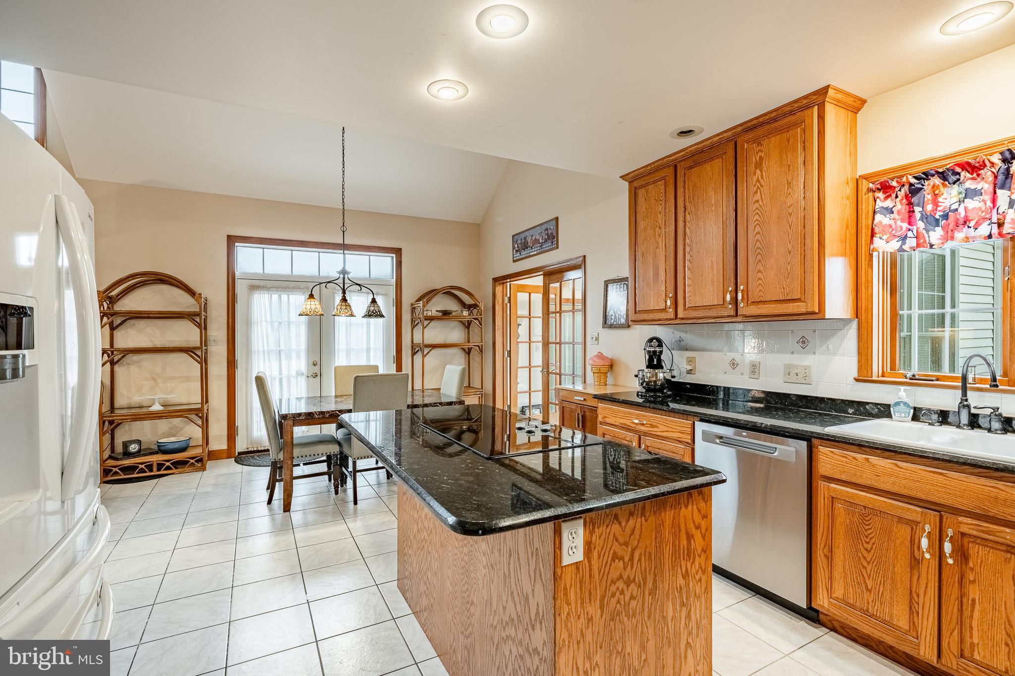 EXETER GOLF CLUB E - Residential