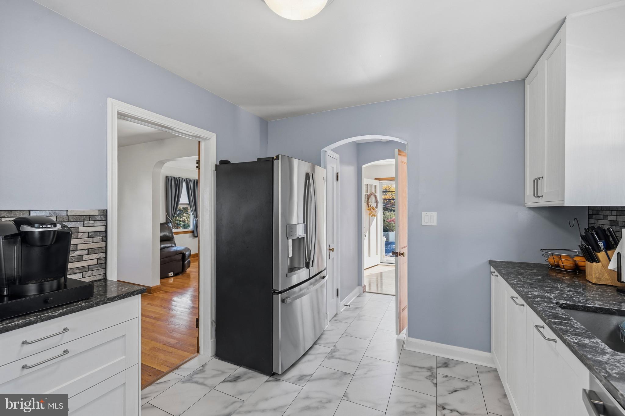 OAKLAND TERRACE - Residential