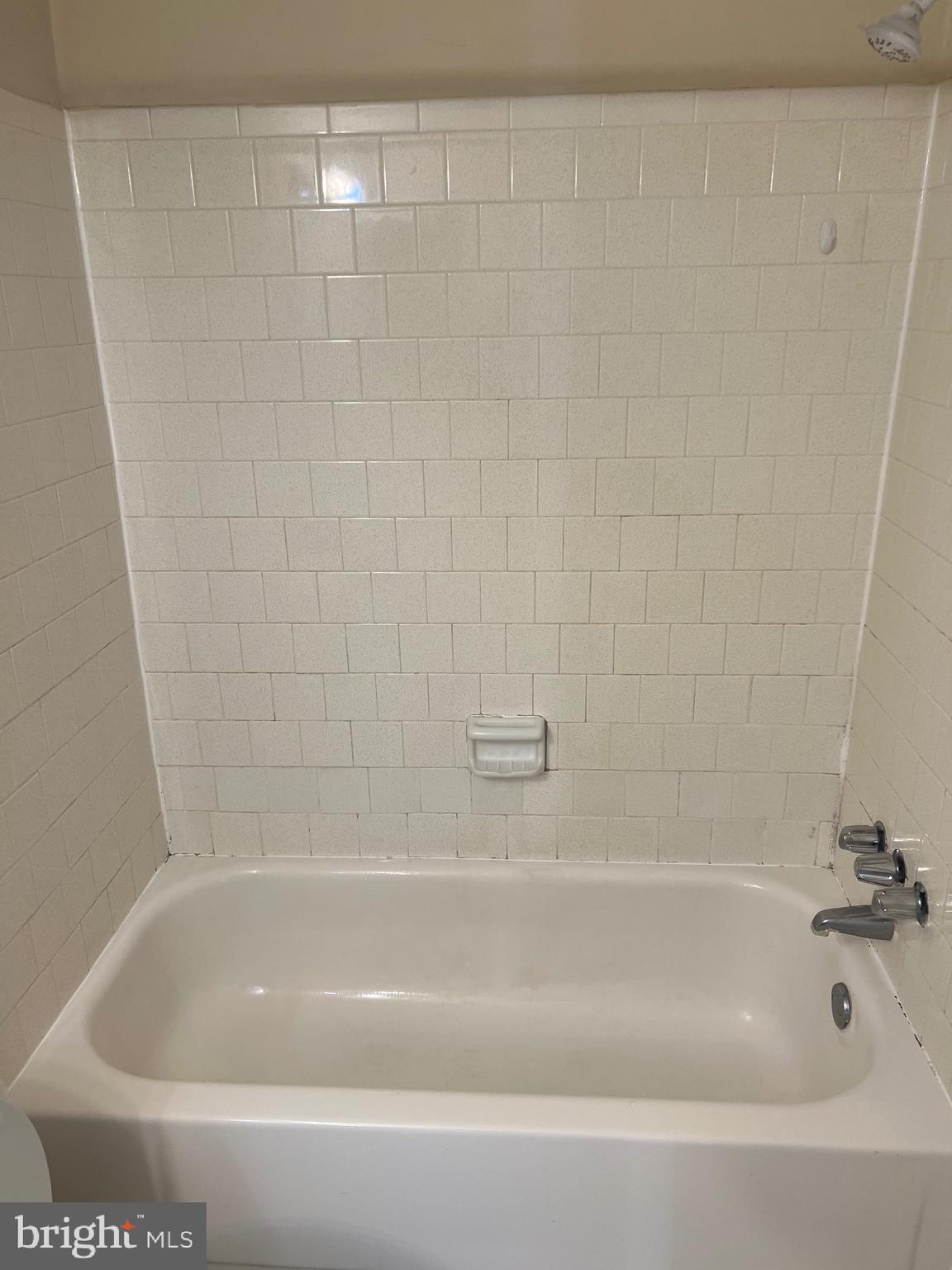 WOODLAKE TOWERS - Residential Lease