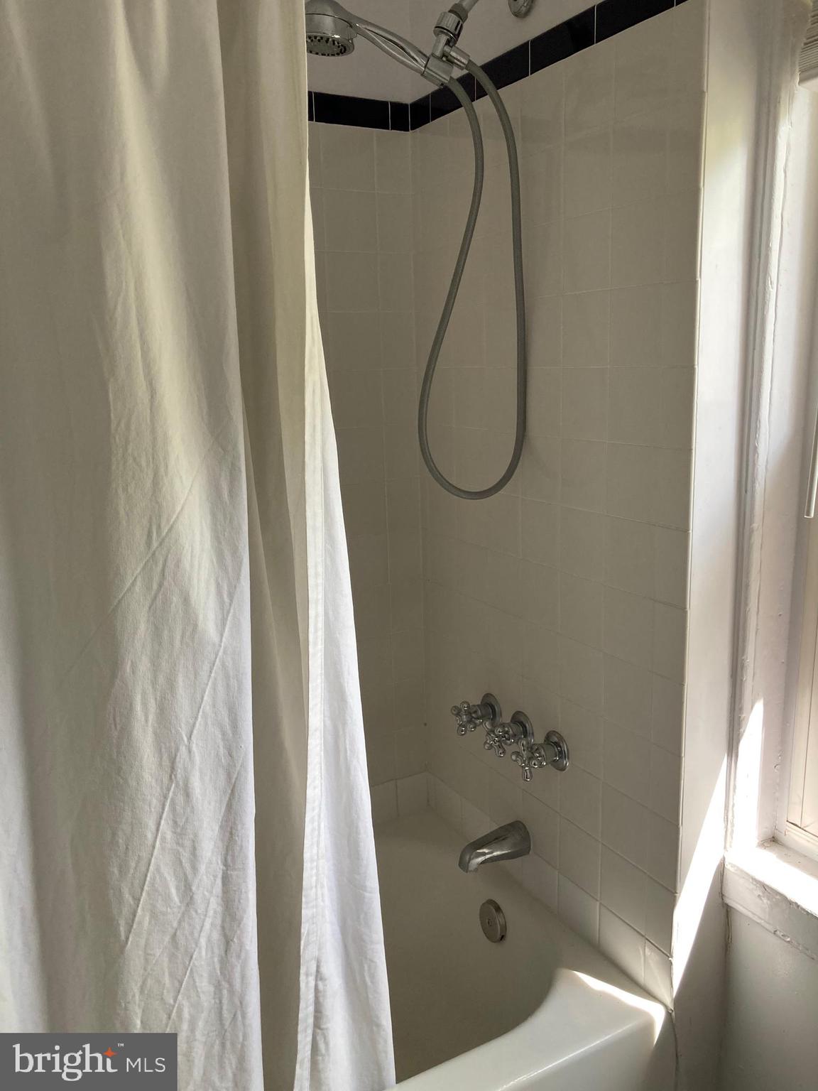 FELLS POINT HISTORIC DISTRICT - Residential Lease