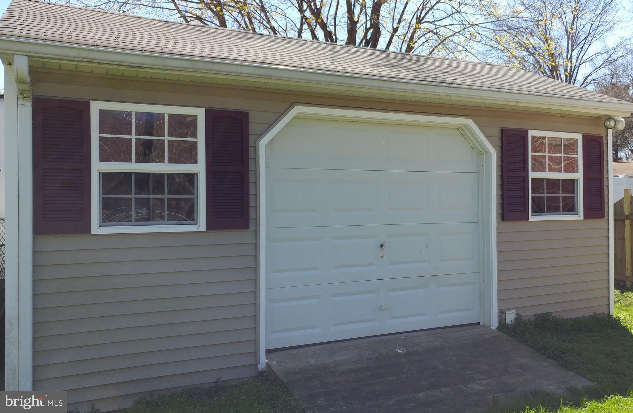 ACADEMY ACRES - Residential