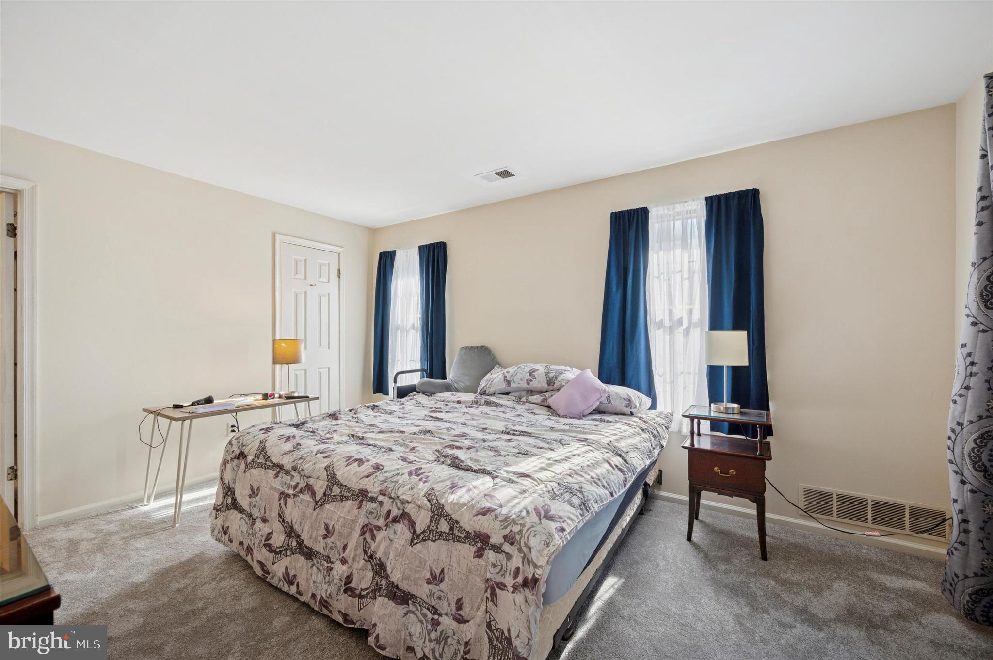 HAMPTON GREENS - Residential