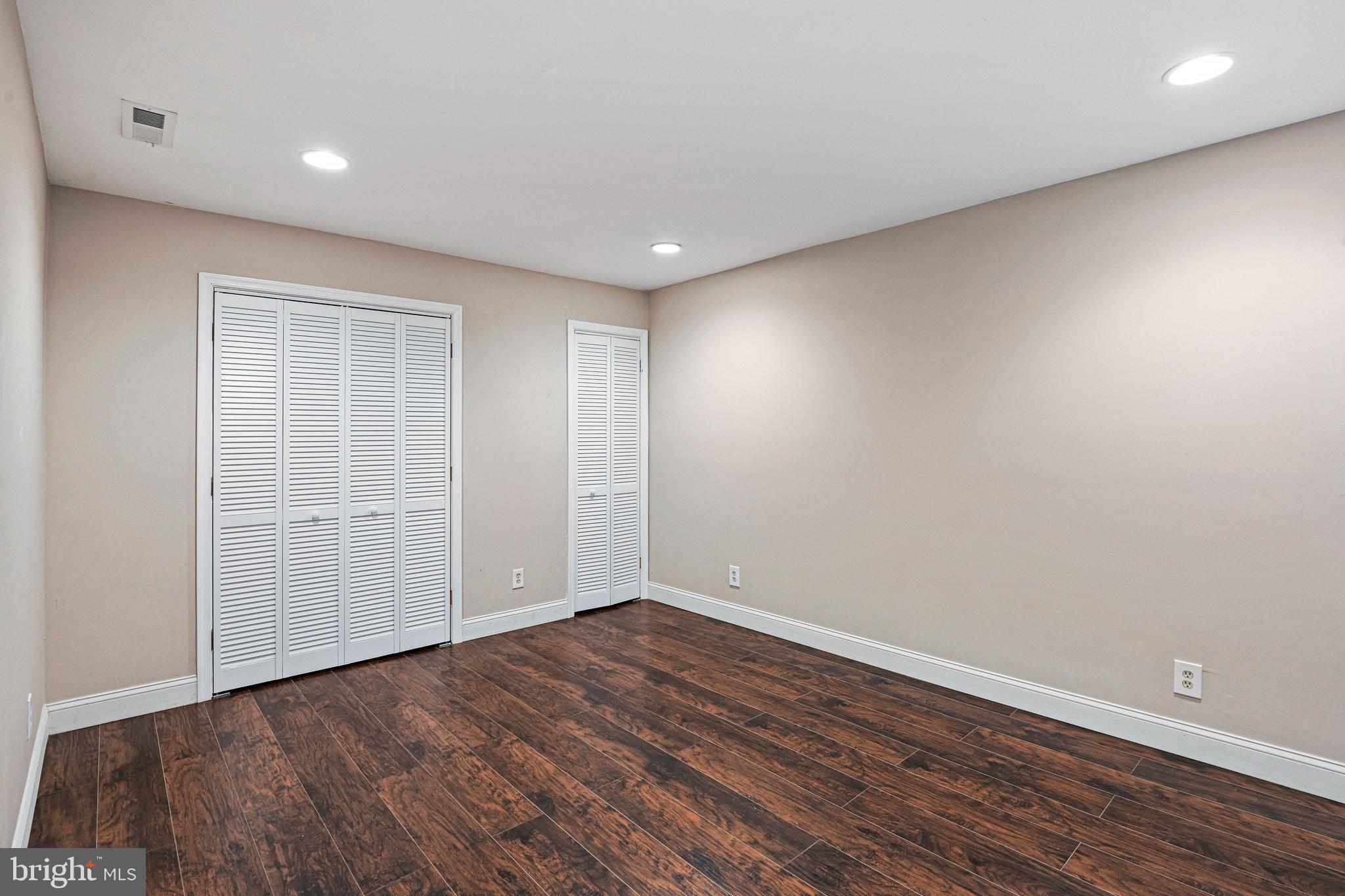 THE WESTERLIES - Residential Lease