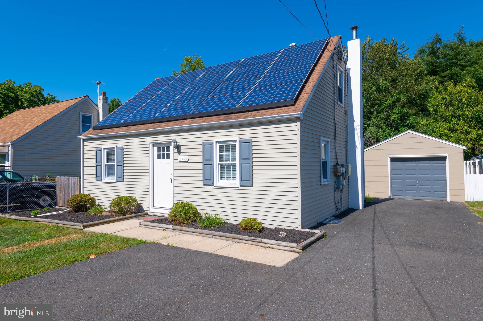 MAPLE SHADE - Residential